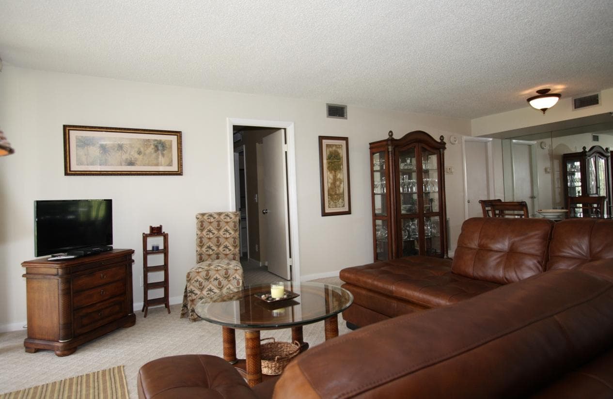 5280 NW 2nd Avenue 413, Boca Raton, FL 33487 — photo 5 of 17