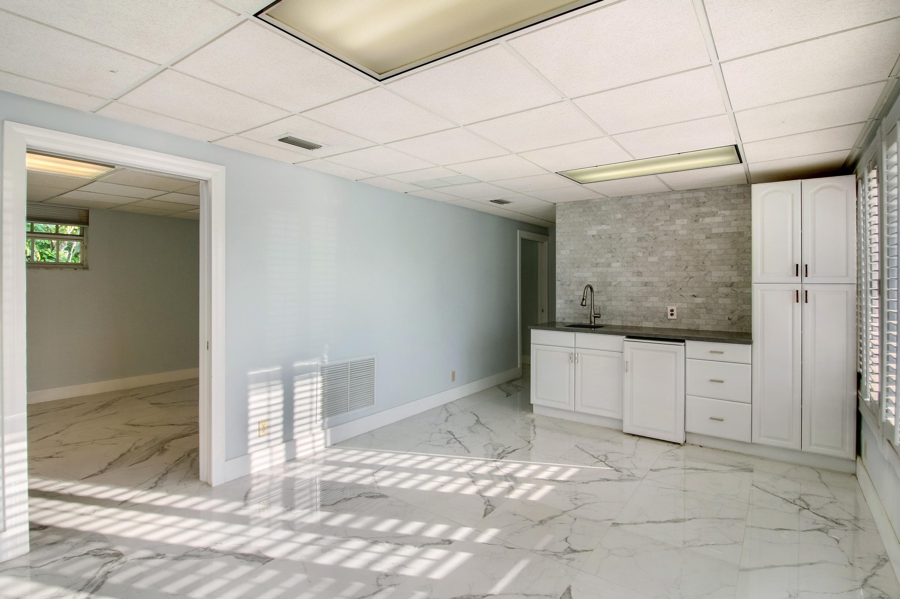 2745 N Federal Highway, Delray Beach, FL 33483 — photo 2 of 5