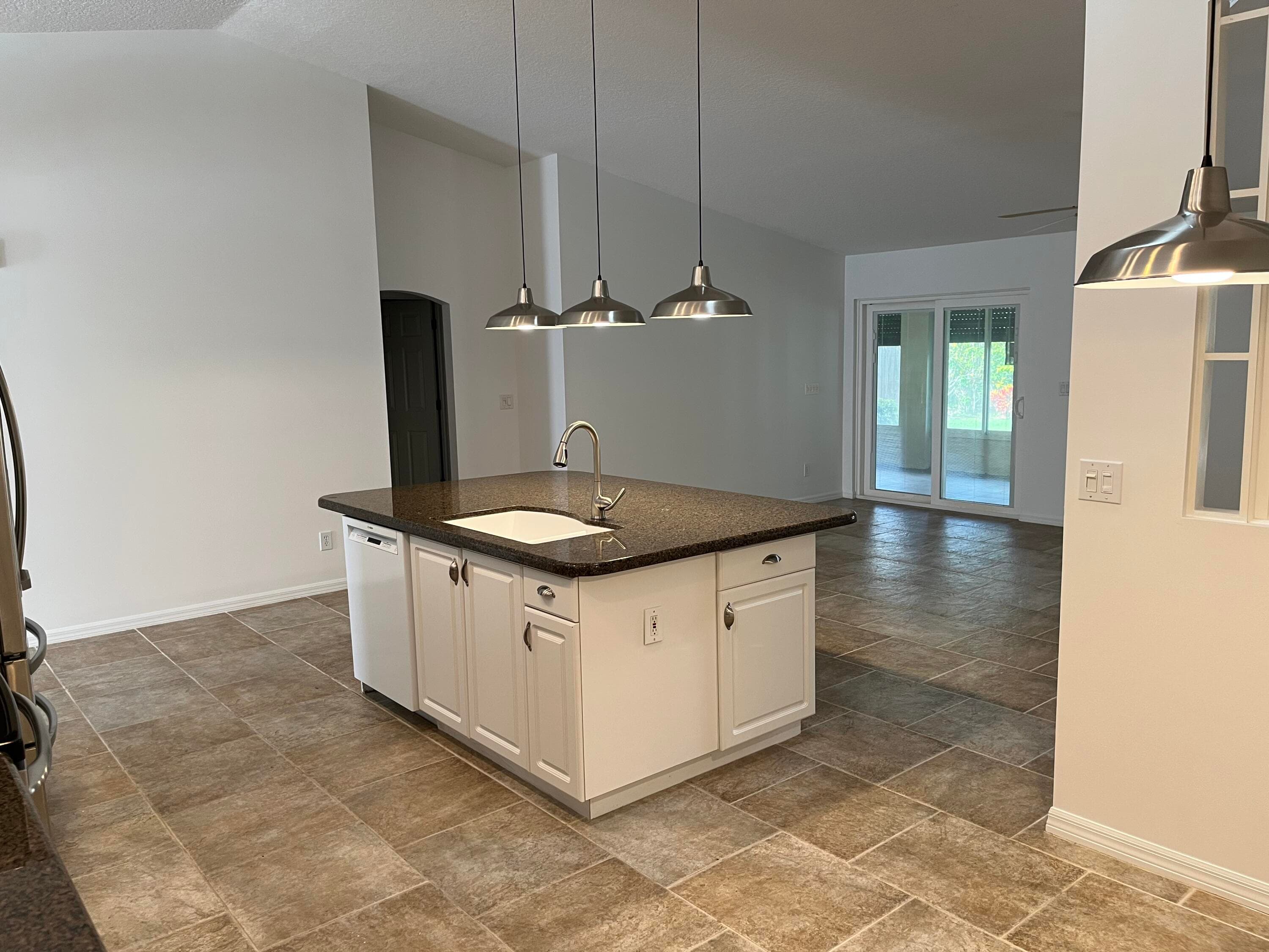 5020 4th Place, Vero Beach, FL 32968 — photo 8 of 28