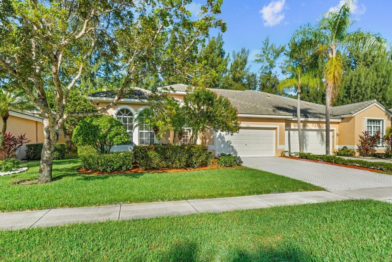 7940 Rockford Road, Boynton Beach, FL 33472 — photo 2 of 29