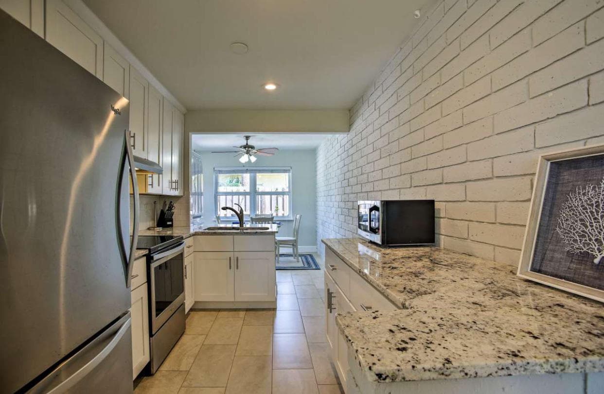 201 George Bush Boulevard S 201, Delray Beach, FL 33444 — photo 8 of 24