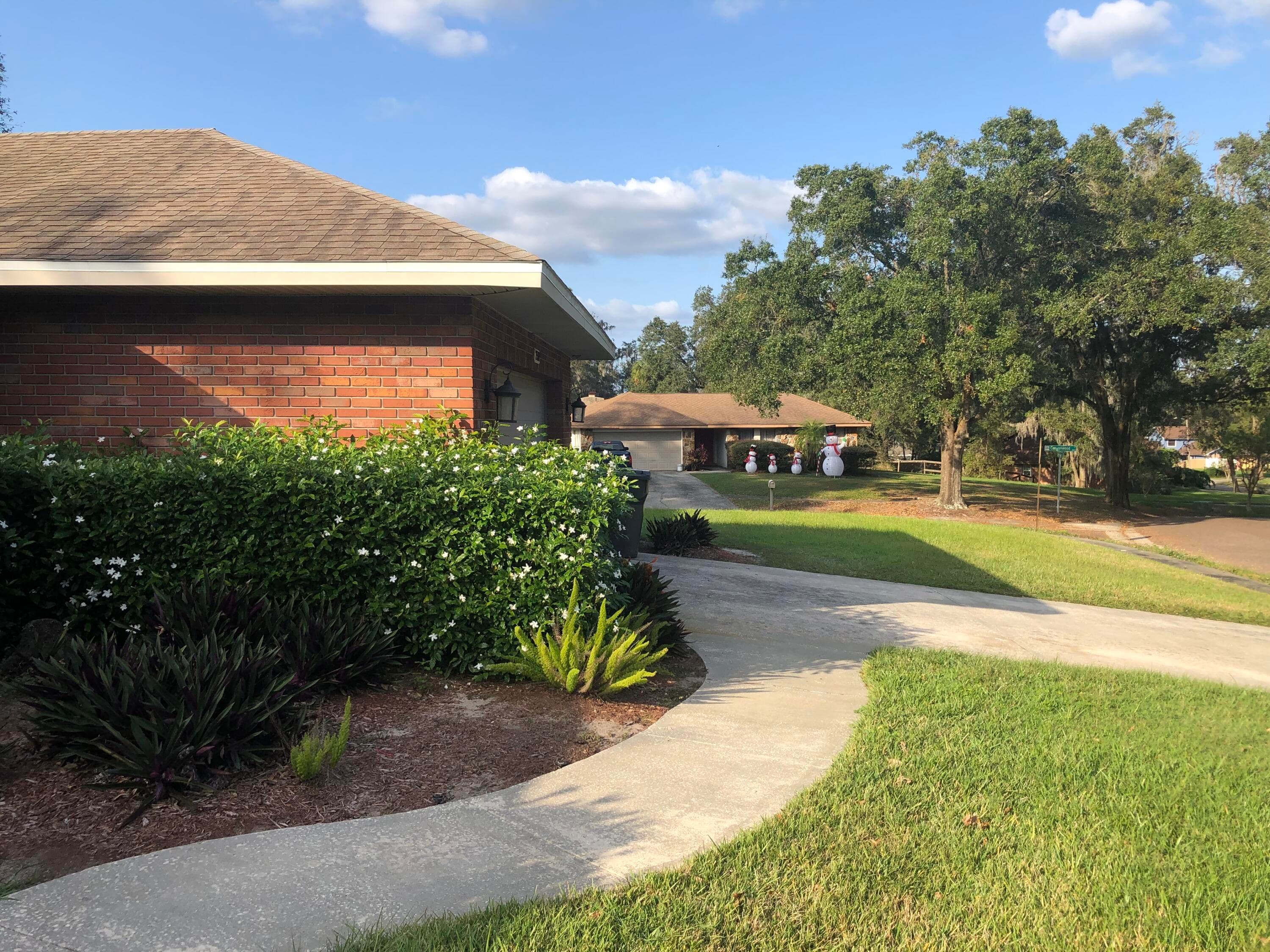 2507 Beachwood Lane, Valrico, FL 33596 — photo 2 of 17