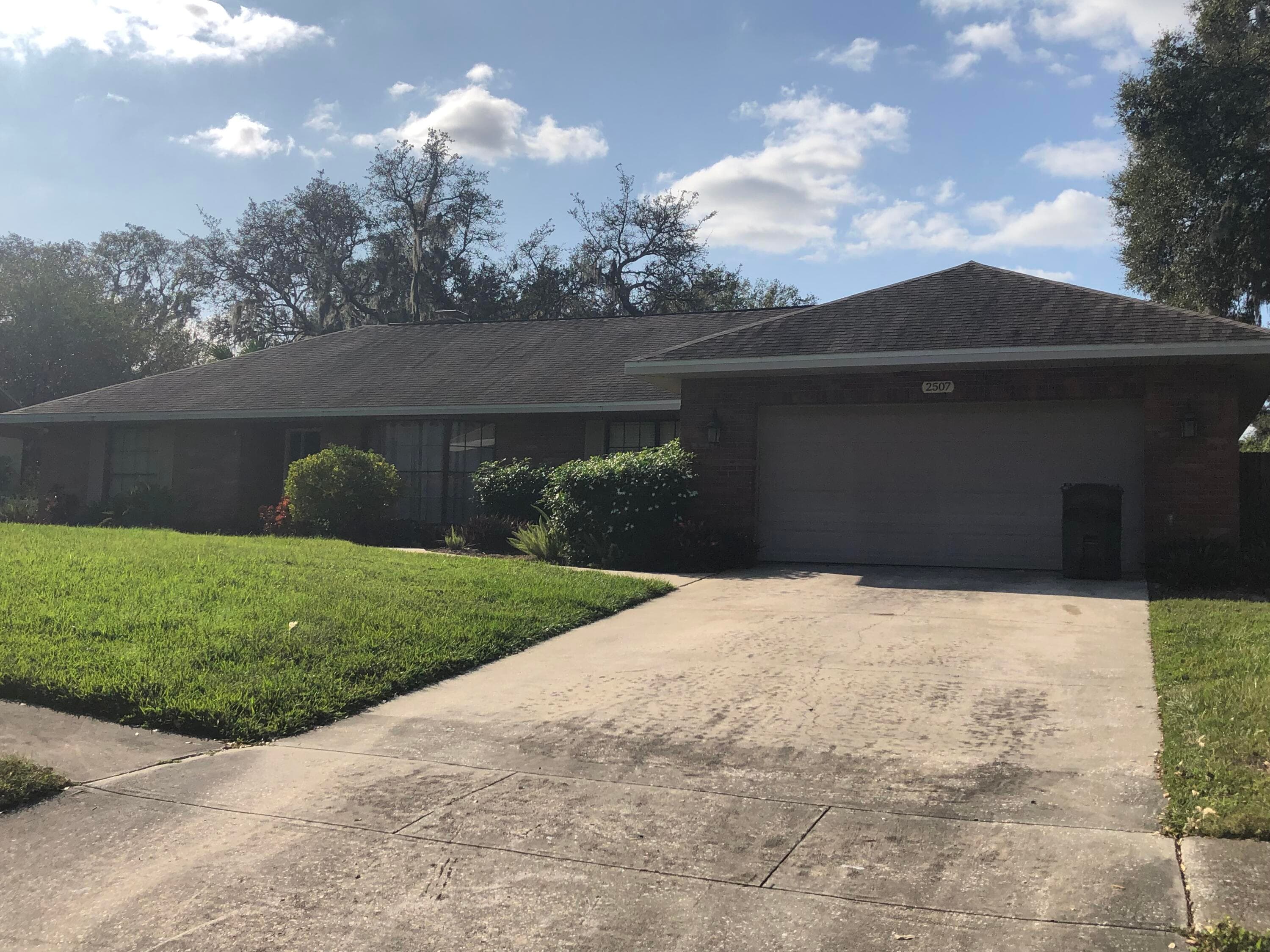 2507 Beachwood Lane, Valrico, FL 33596 — photo 4 of 17
