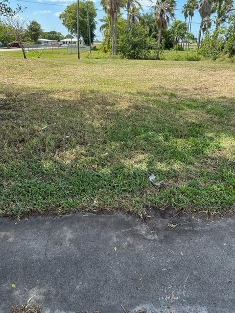 501 W Baines Terrace, Pahokee, FL 33476 — photo 5 of 8