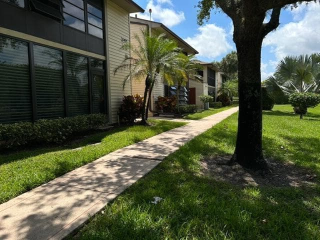 15492 Lakes Of Delray Boulevard 101, Delray Beach, FL 33484 — photo 2 of 32