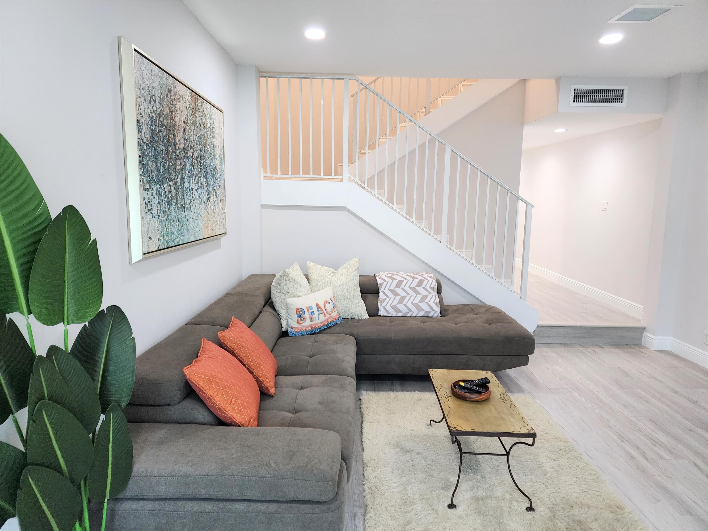 572 SE 20th Avenue 3, Deerfield Beach, FL 33441 — photo 4 of 14