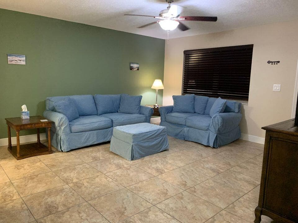 801 Hummingbird Way 201, North Palm Beach, FL 33408 — photo 1 of 32