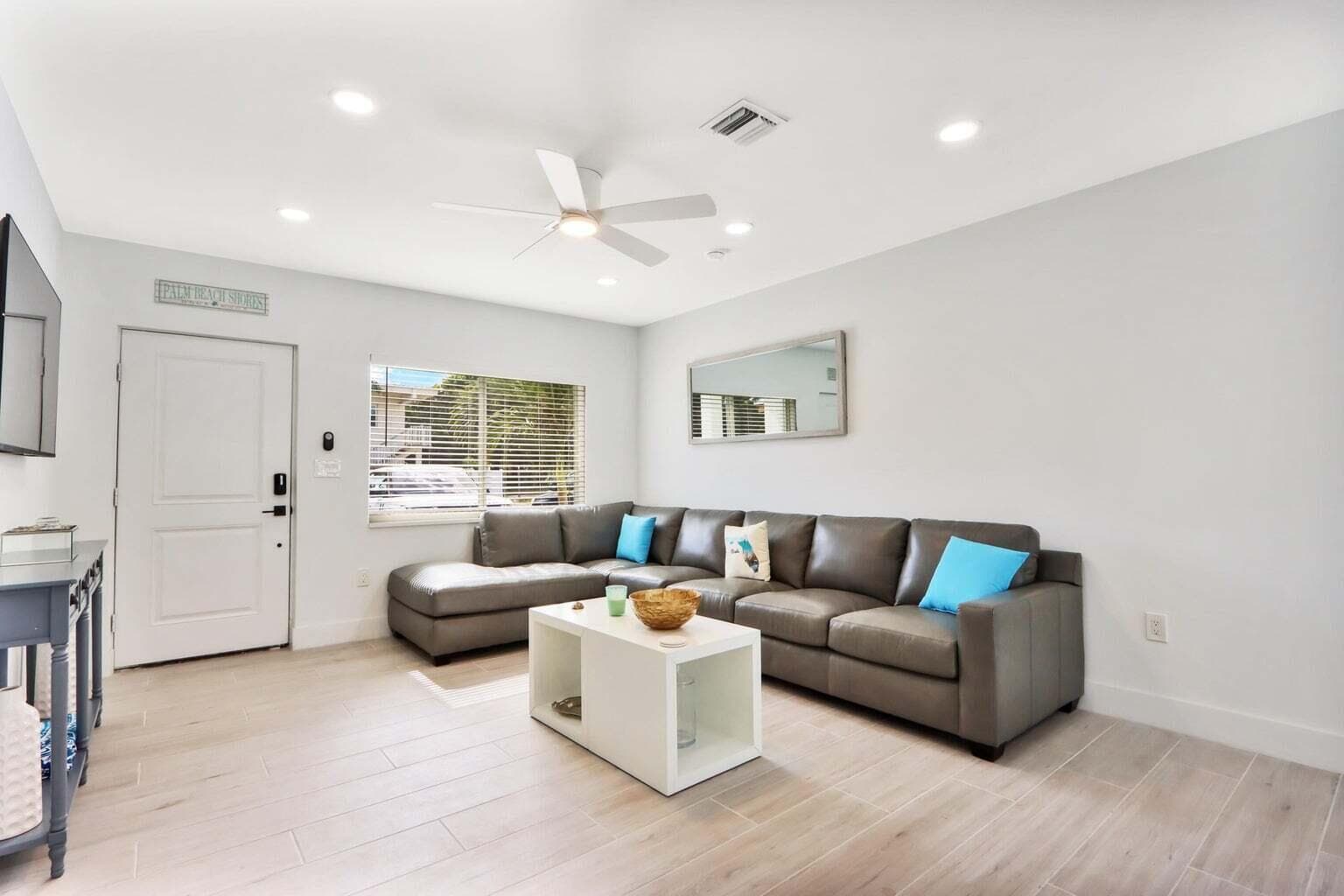 115 Cascade Lane, Palm Beach Shores, FL 33404 — photo 28 of 110