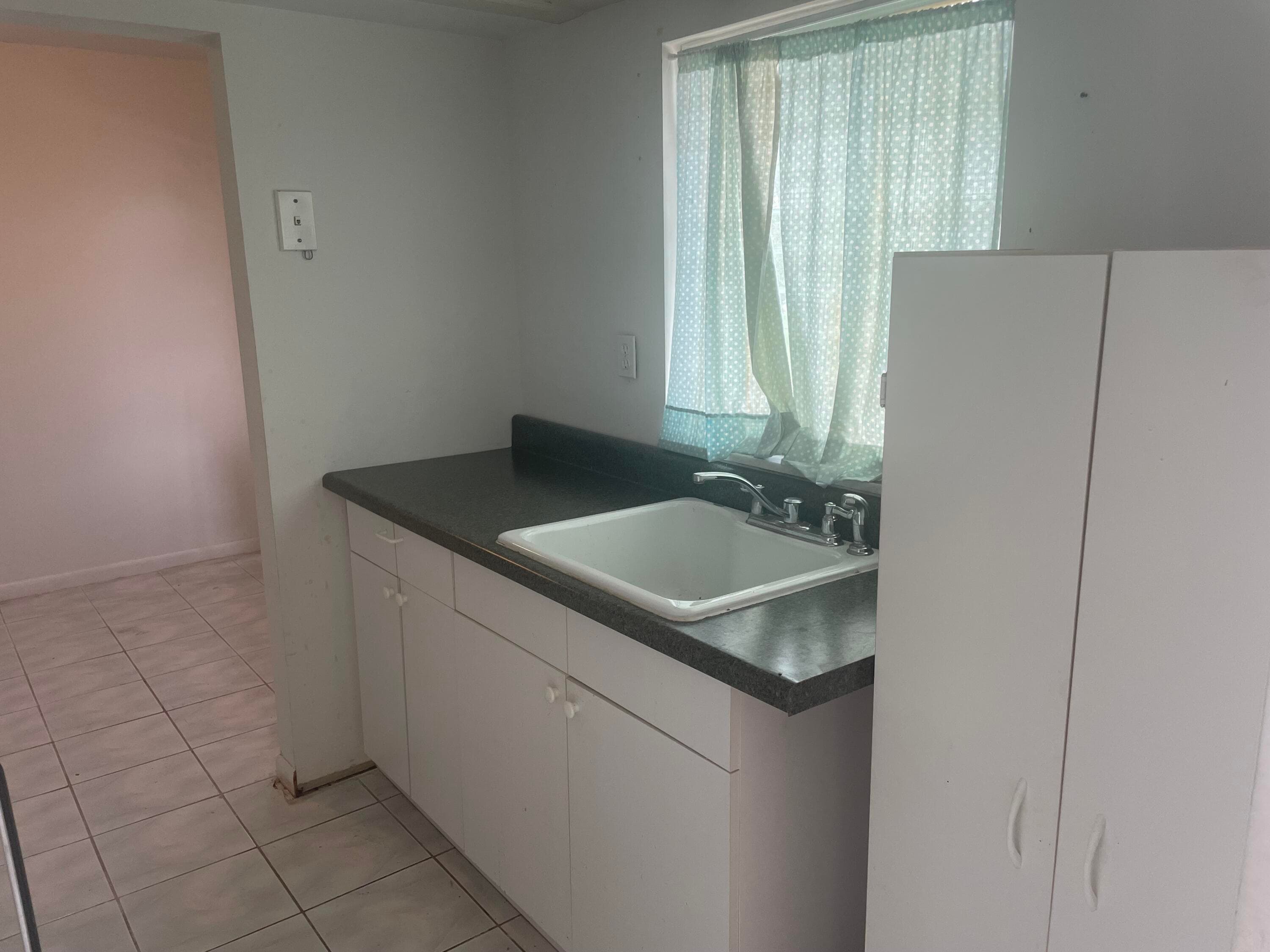 20 Golfs Edge E, West Palm Beach, FL 33417 — photo 1 of 7