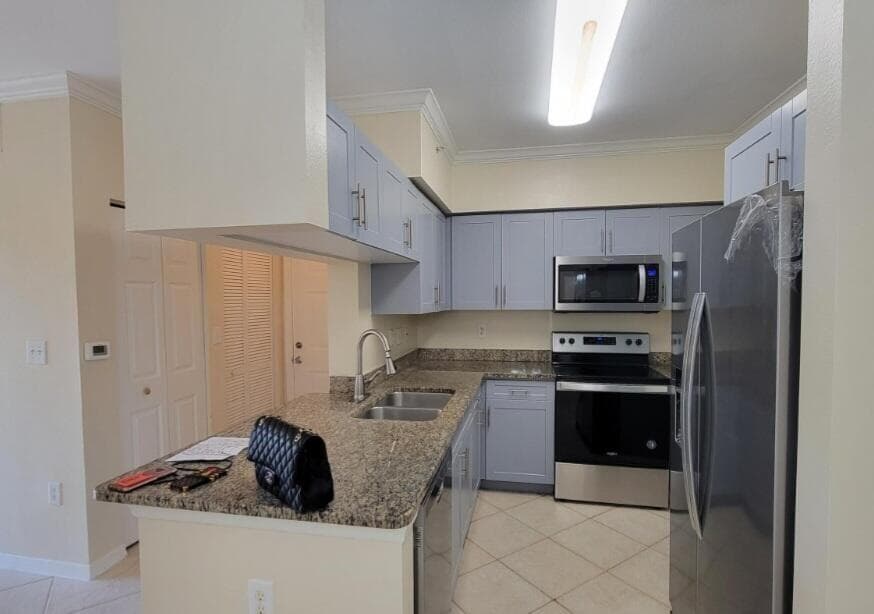 6533 Emerald Dunes Drive 304, West Palm Beach, FL 33411 — photo 16 of 27