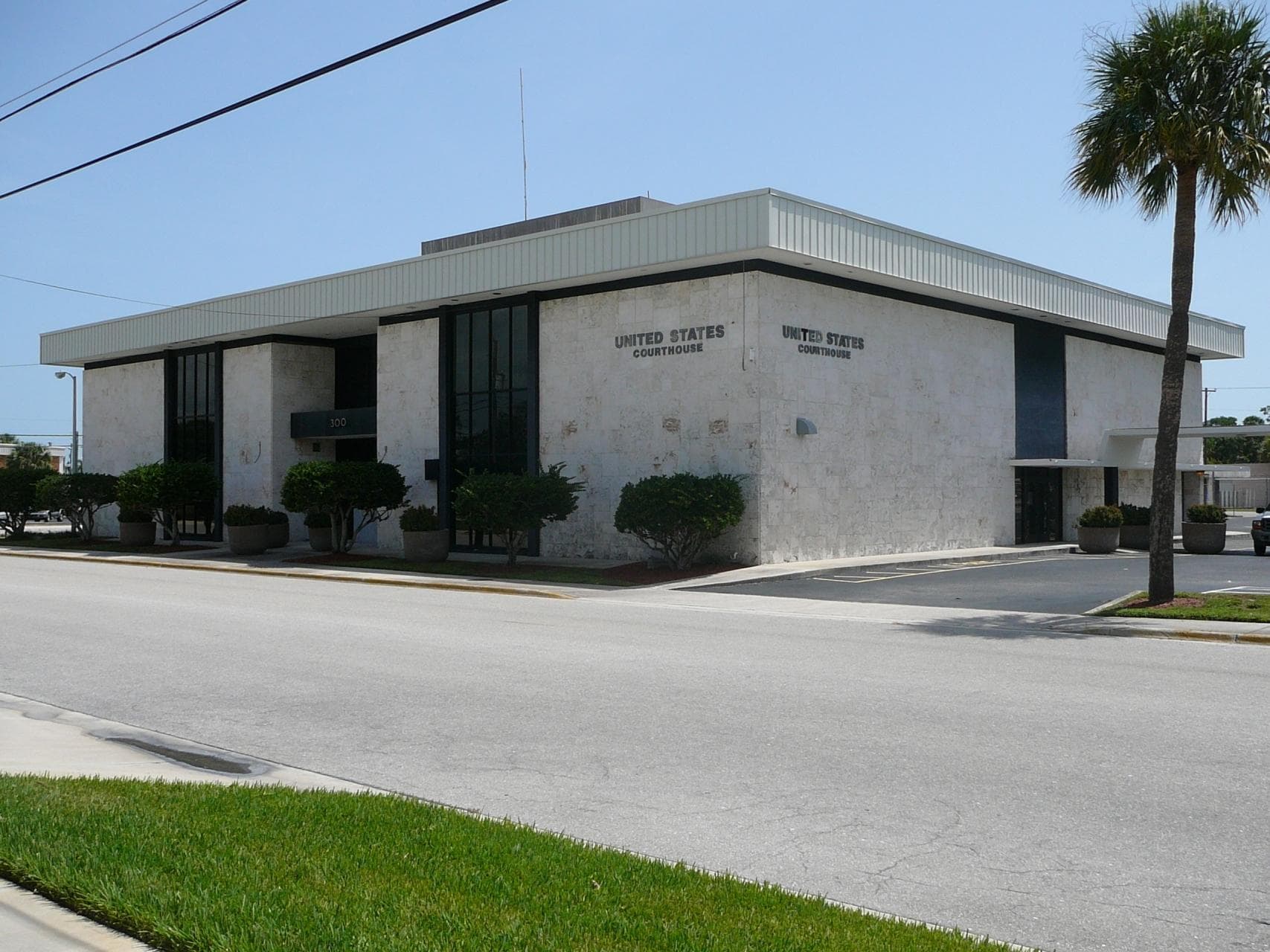 300 S 6th Street, Fort Pierce, FL 34950 — photo