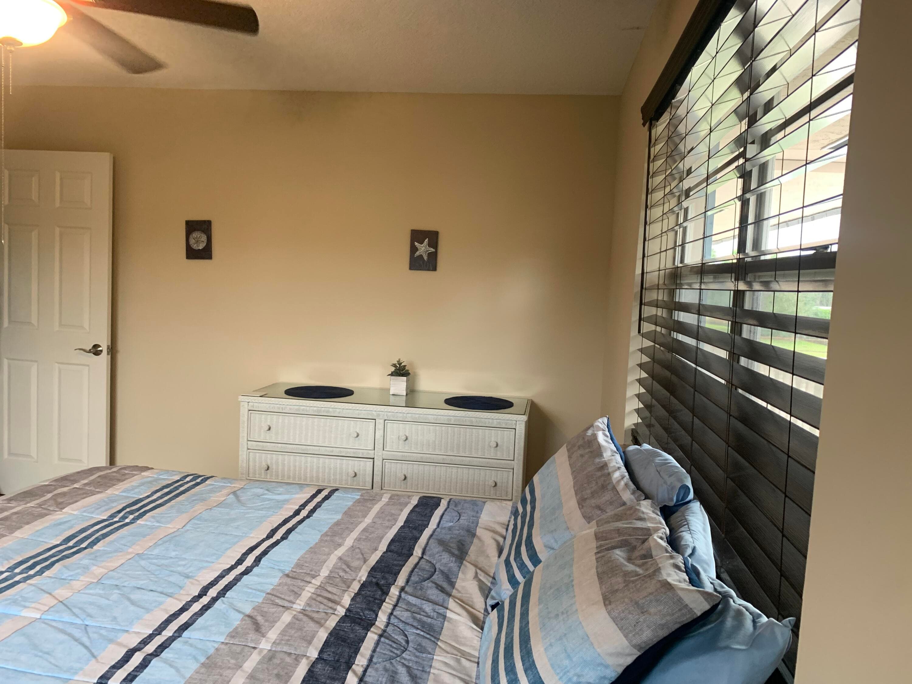 801 Hummingbird Way 201, North Palm Beach, FL 33408 — photo 9 of 32