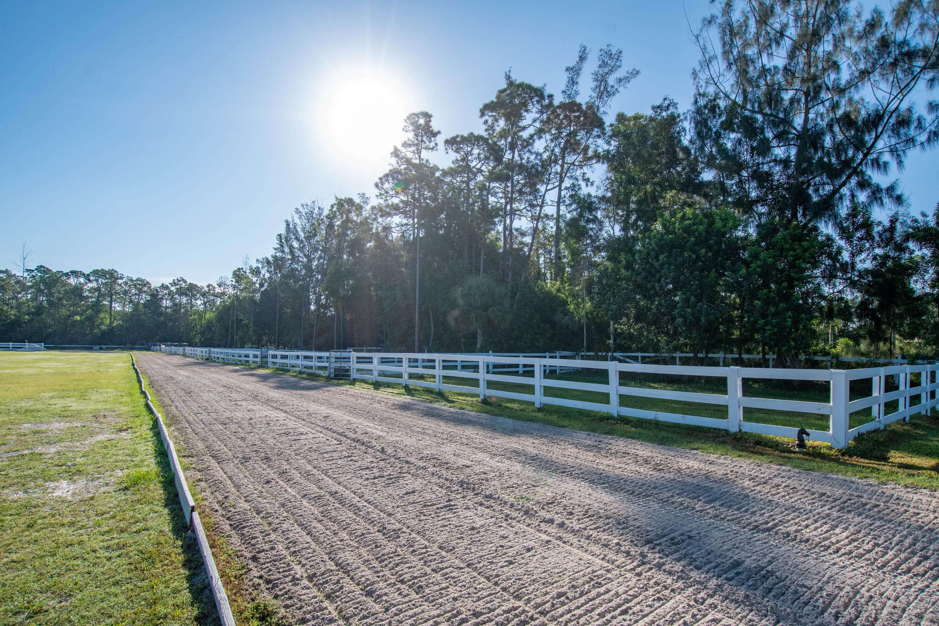 1044 D Road, Loxahatchee Groves, FL 33470 — photo 8 of 36