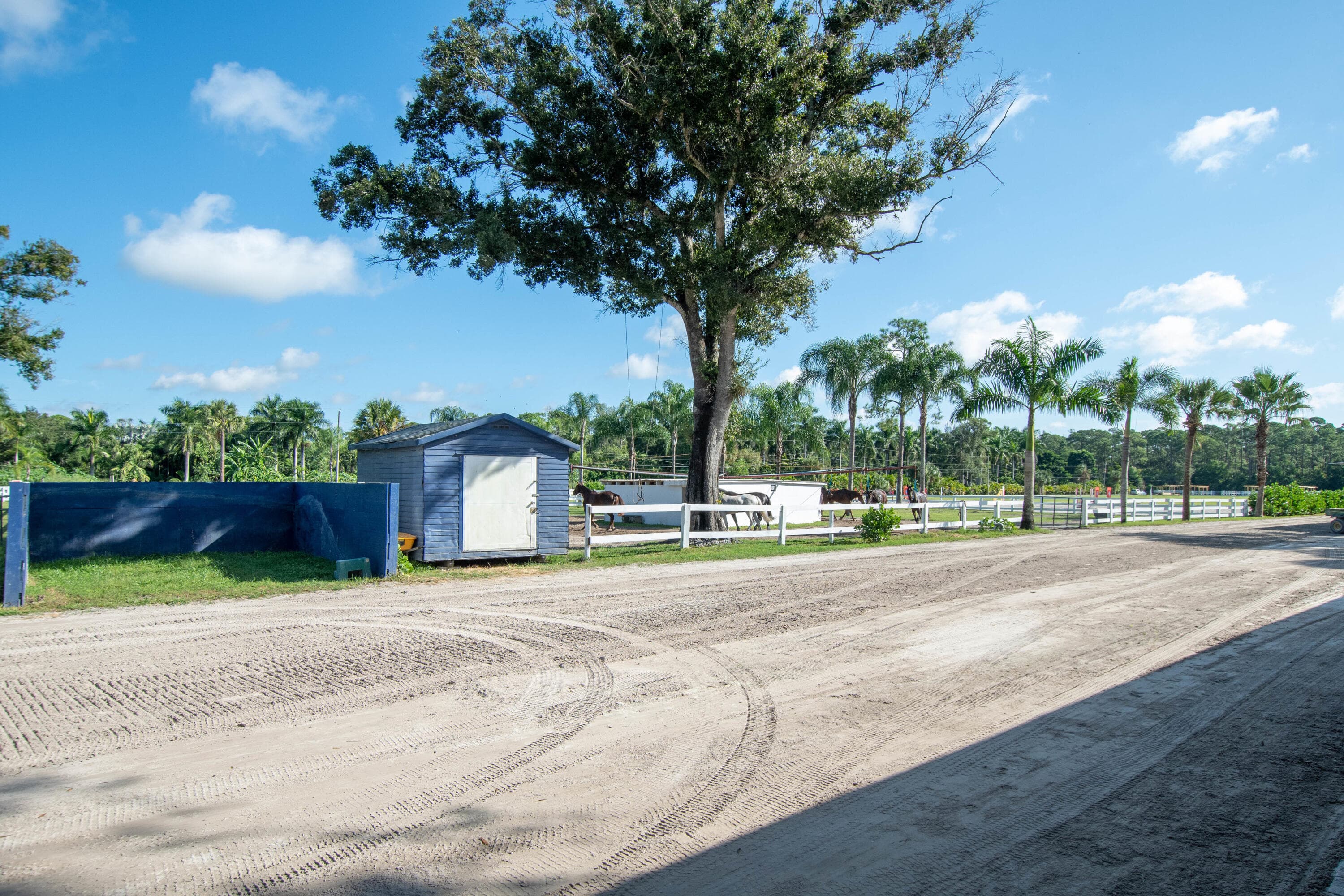 1044 D Road, Loxahatchee Groves, FL 33470 — photo 11 of 36