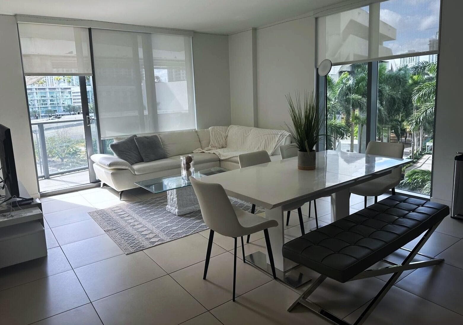 31 SE 6th Street 602, Miami, FL 33131 — photo 2 of 39