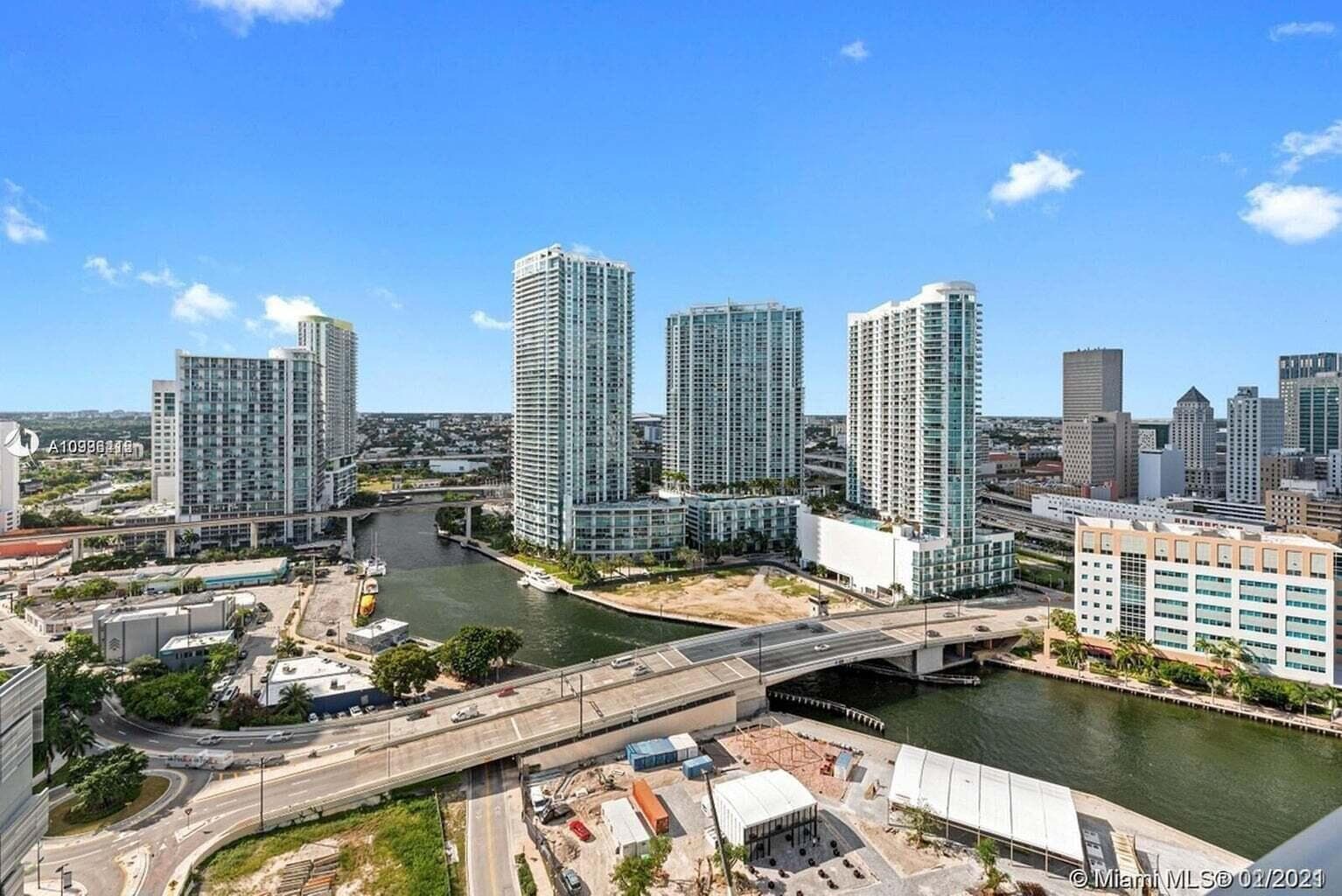 31 SE 6th Street 602, Miami, FL 33131 — photo 29 of 39
