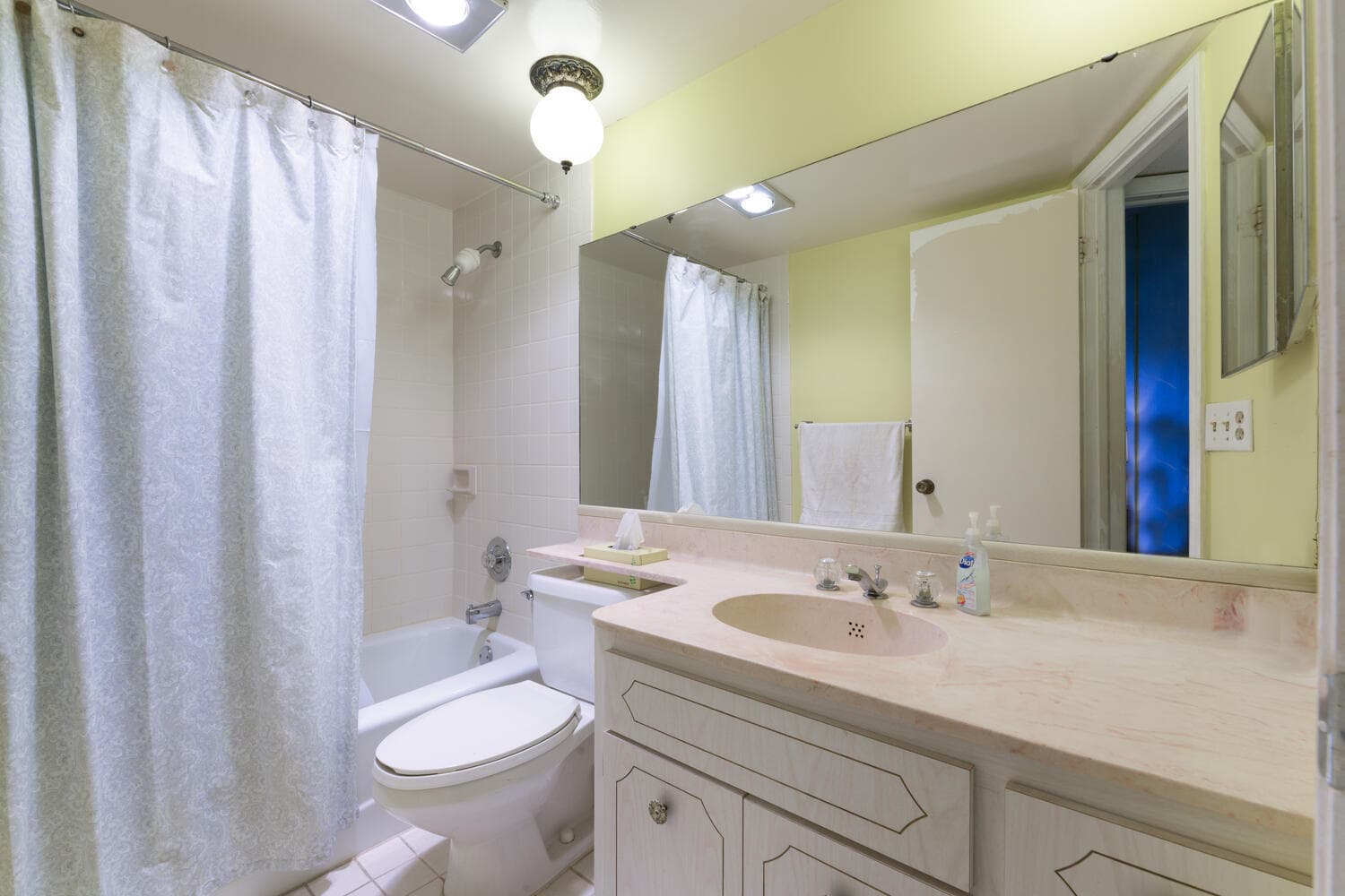 28 Yacht Club Drive 109, North Palm Beach, FL 33408 — photo 11 of 44