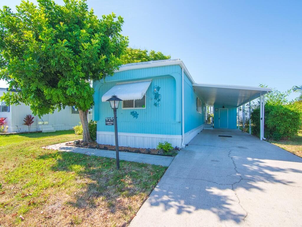 102 N Warner Drive, Jensen Beach, FL 34957 — photo 9 of 41