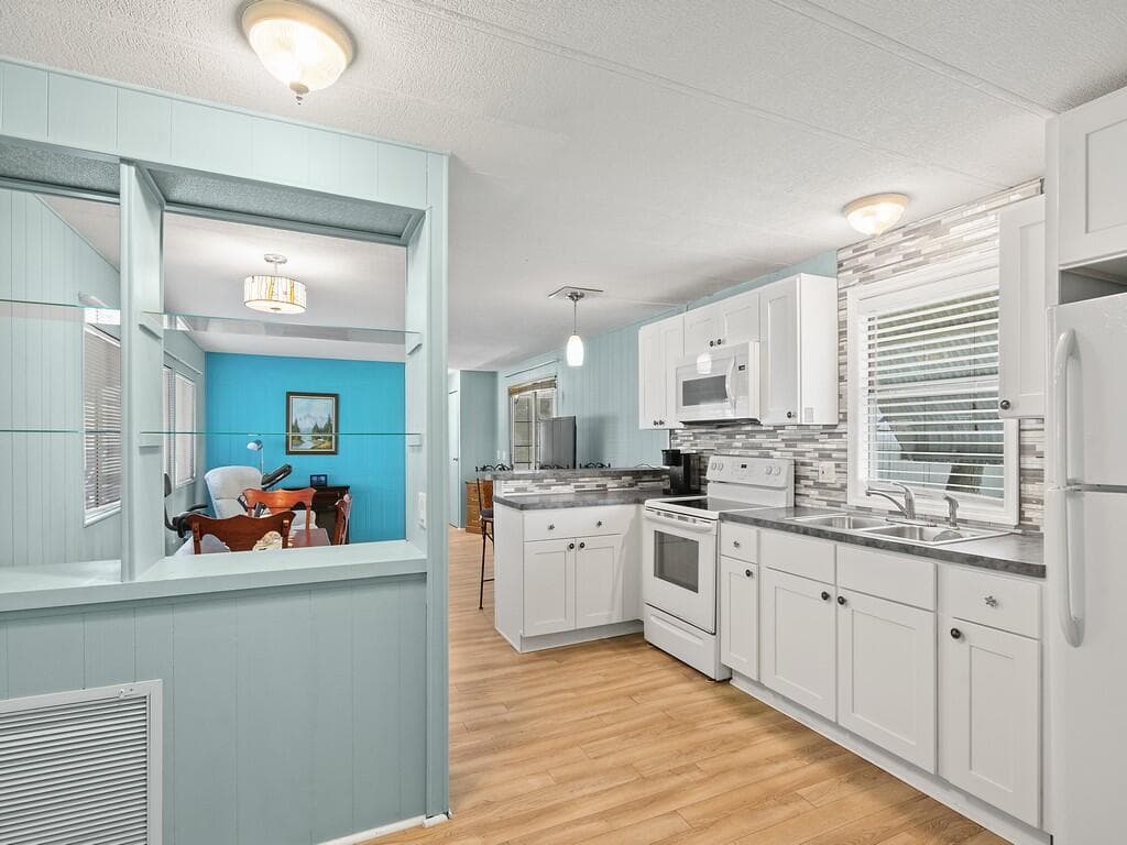 102 N Warner Drive, Jensen Beach, FL 34957 — photo 13 of 41