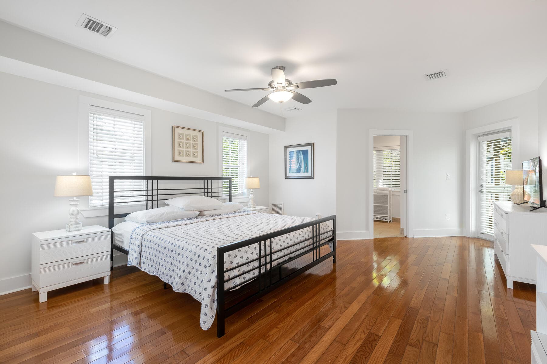 1011 Simonton Street 1, Key West, FL 33040 — photo 15 of 33