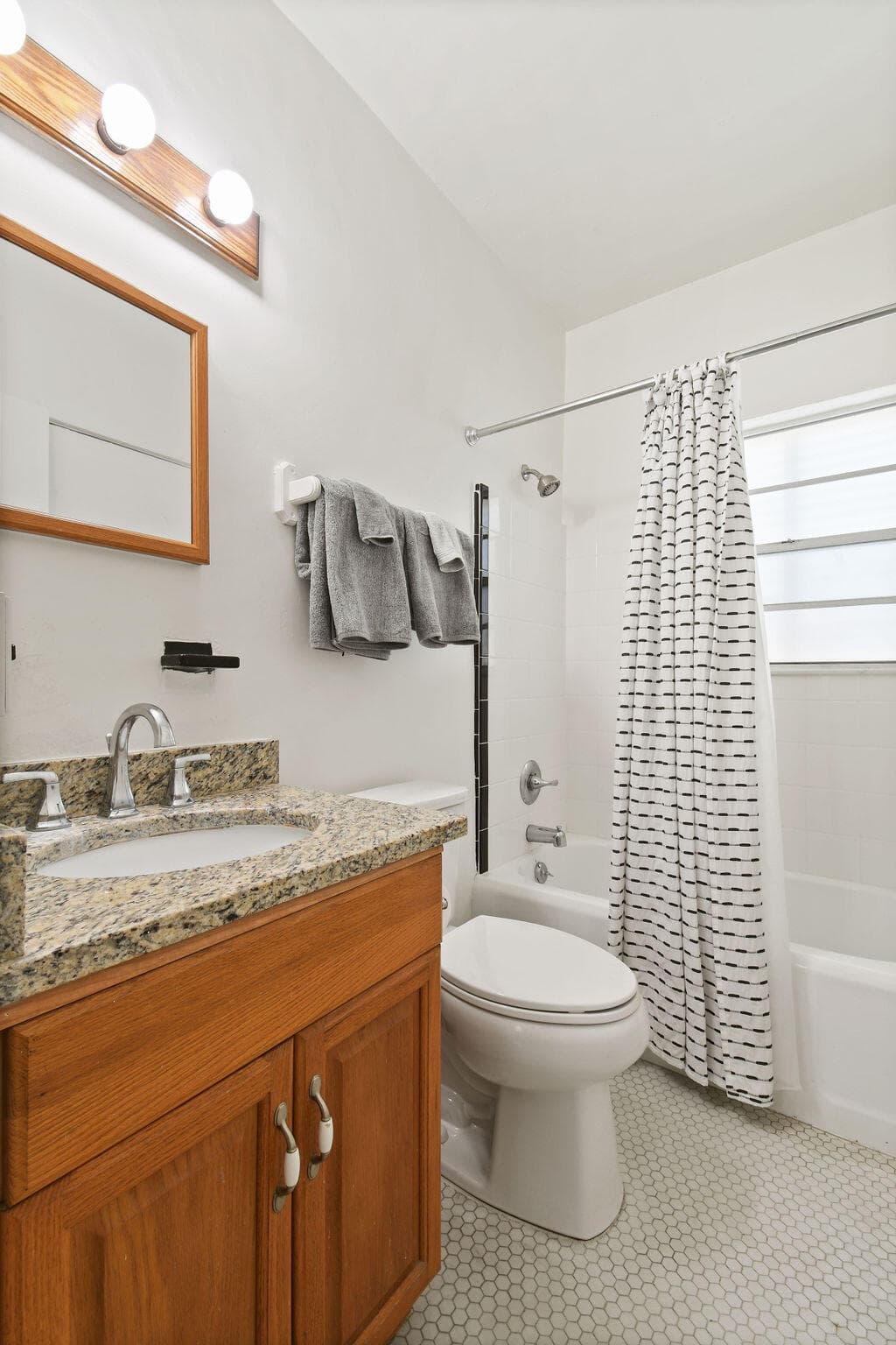 172 N County Road, Palm Beach, FL 33480 — photo 21 of 49