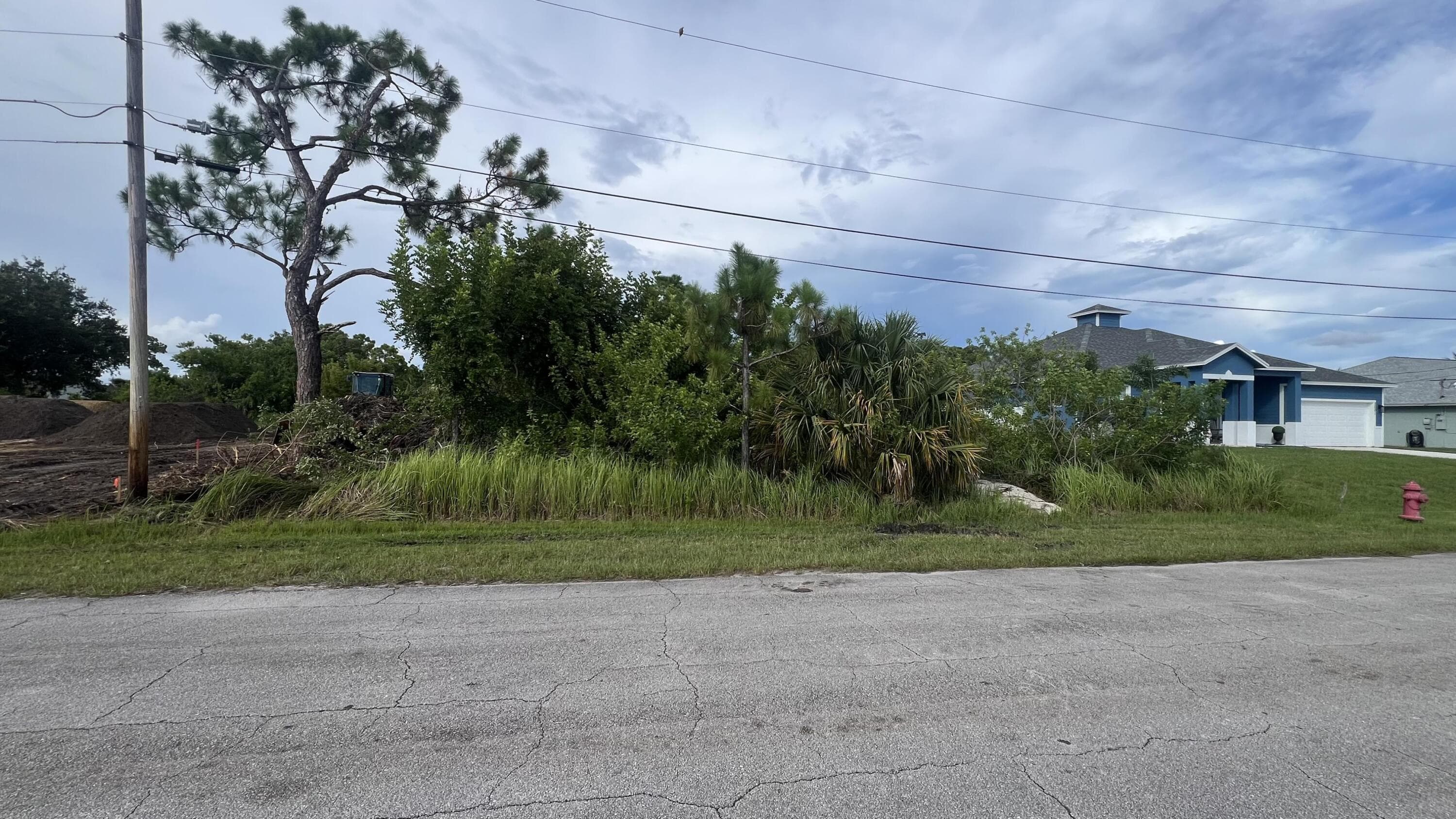 2607 SW Fair Isle Road, Port St. Lucie, FL 34987 — photo 2 of 3