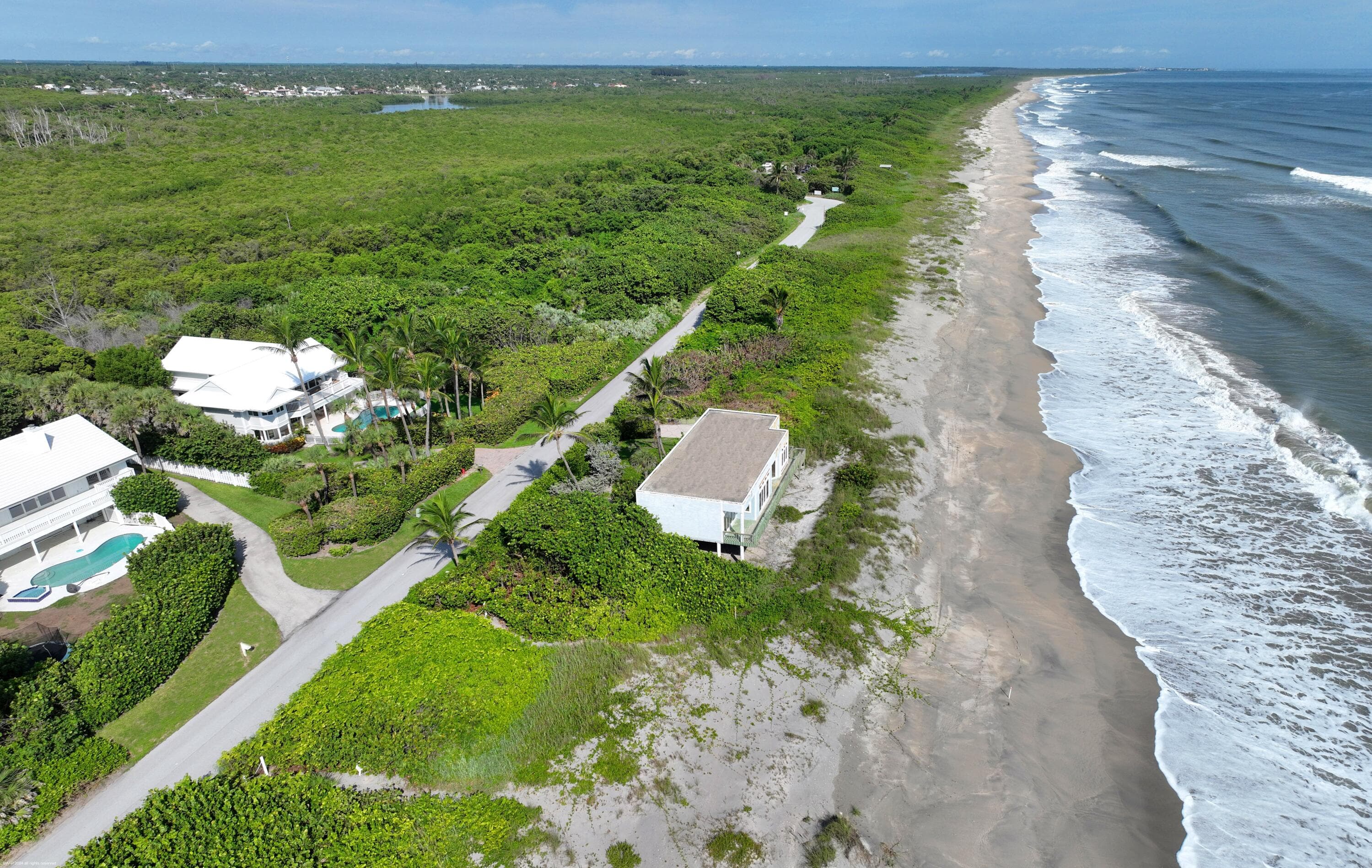 162 N Beach Road, Jupiter Island, FL 33455 — photo 9 of 73