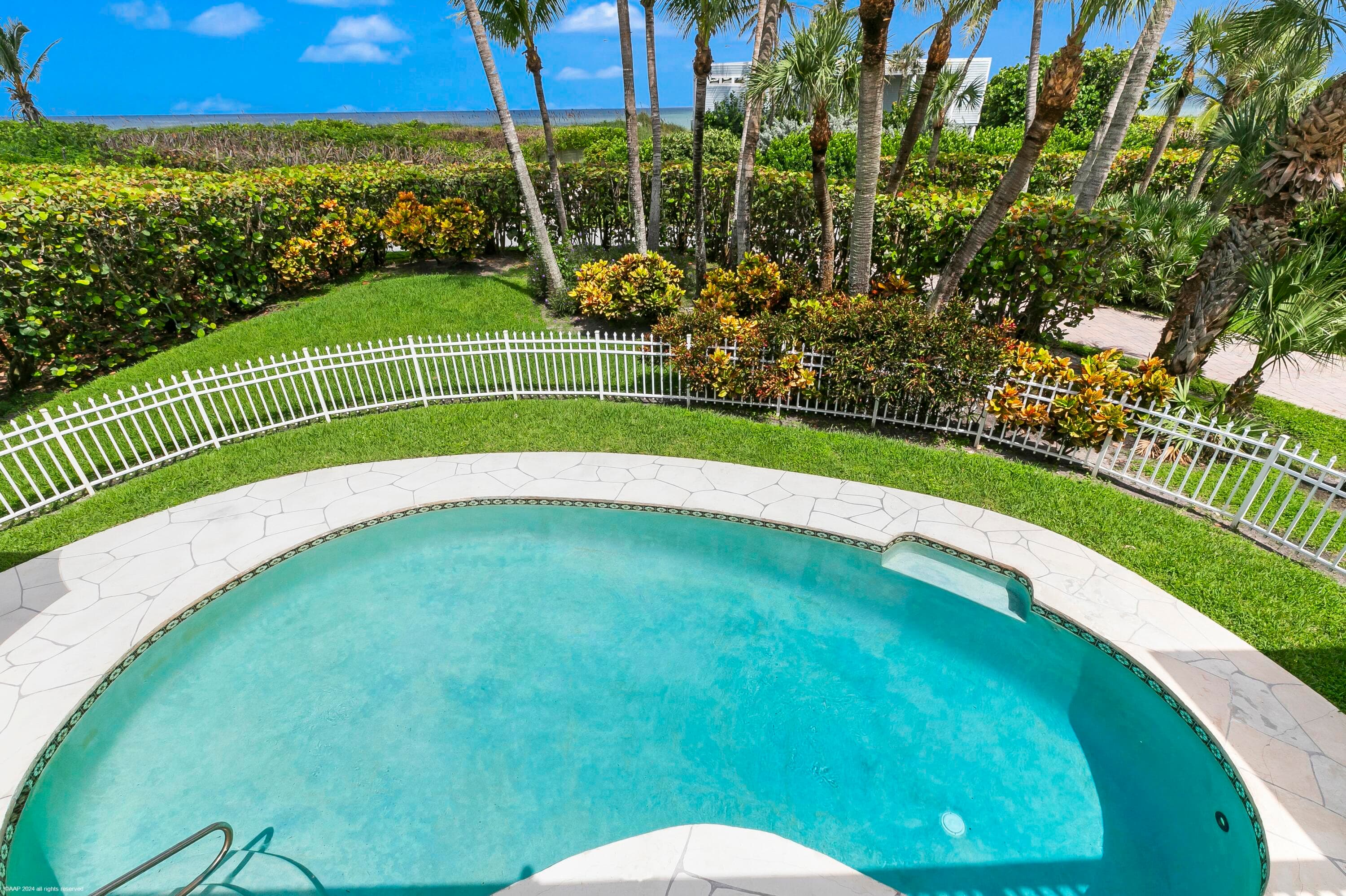 162 N Beach Road, Jupiter Island, FL 33455 — photo 55 of 73