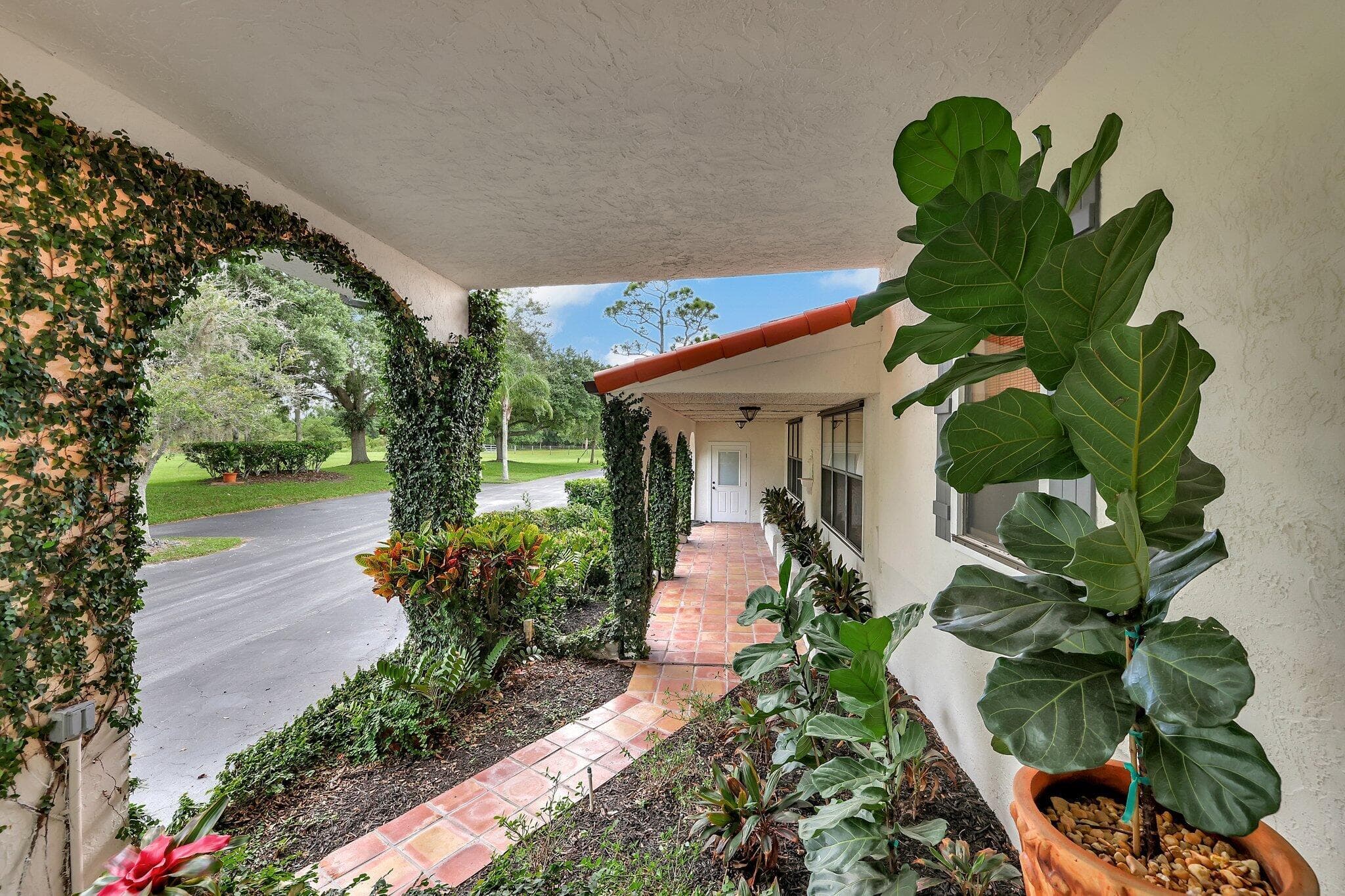 9999 NE 120th Street, Okeechobee, FL 34972 — photo 13 of 100