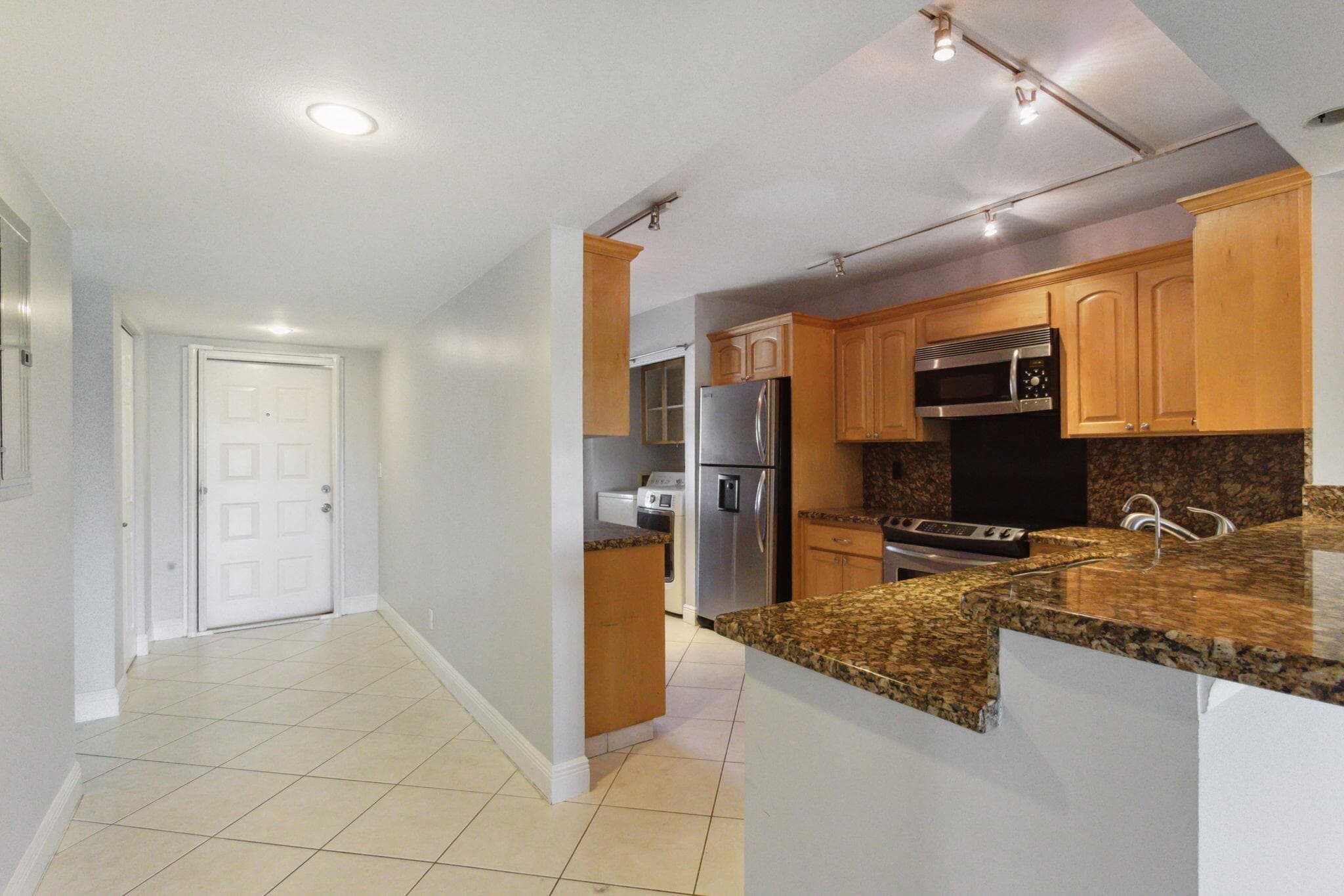 2900 SW 22nd Circle 221f, Delray Beach, FL 33445 — photo 2 of 25