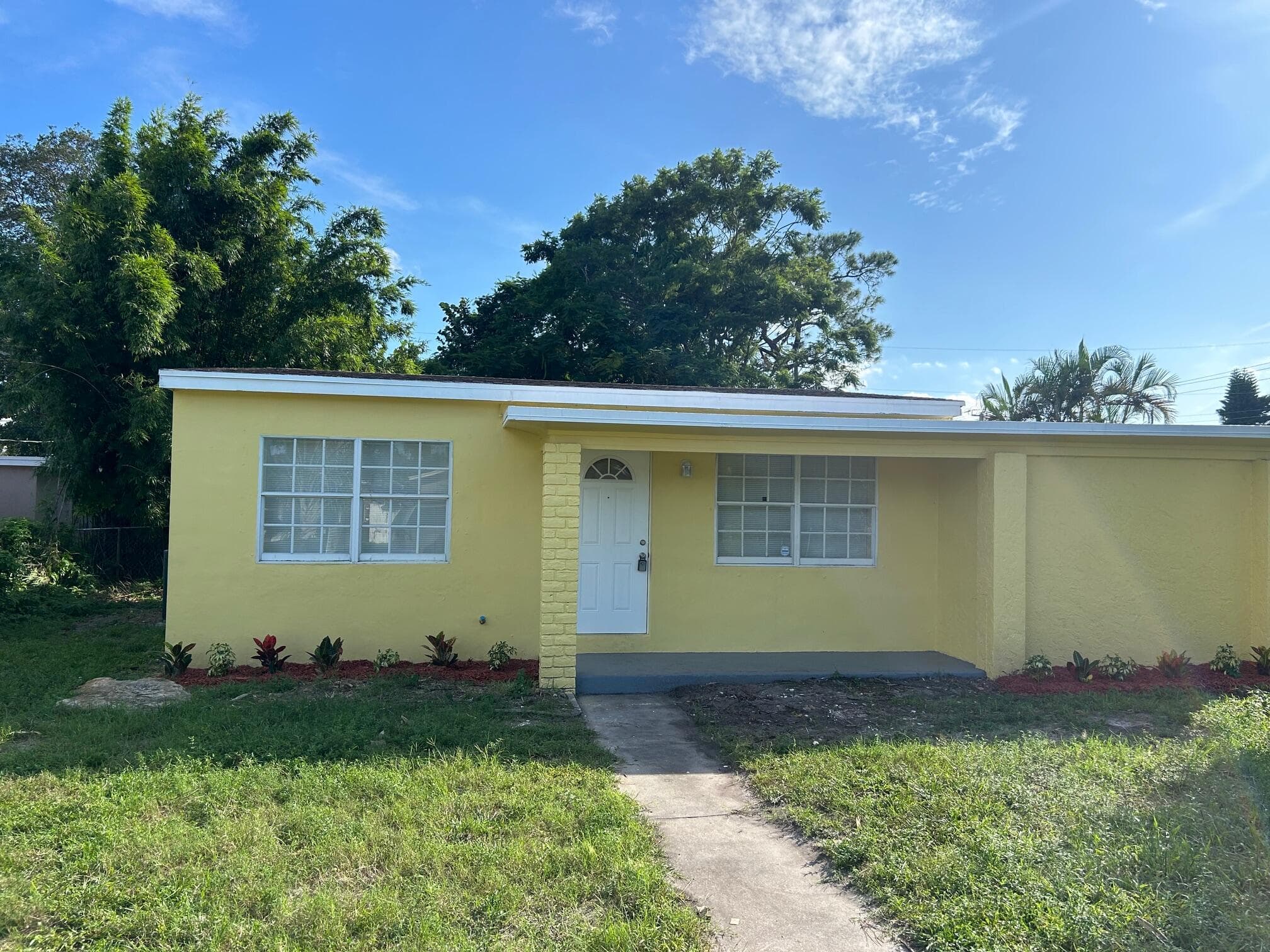5840 Banana Road, West Palm Beach, FL 33413 — photo