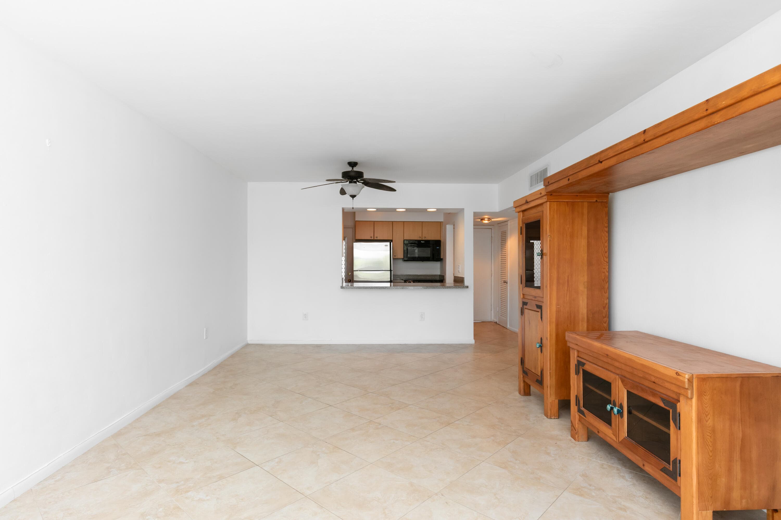 2700 Banyan Road 23, Boca Raton, FL 33432 — photo 5 of 31