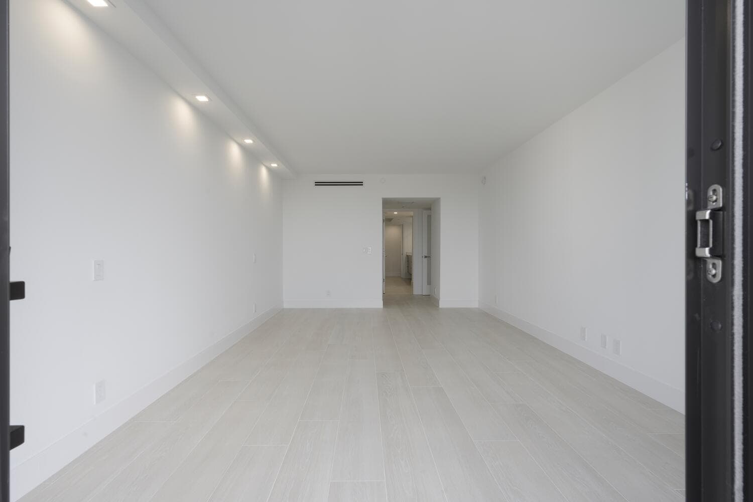 525 S Flagler Drive 14c, West Palm Beach, FL 33401 — photo 13 of 48