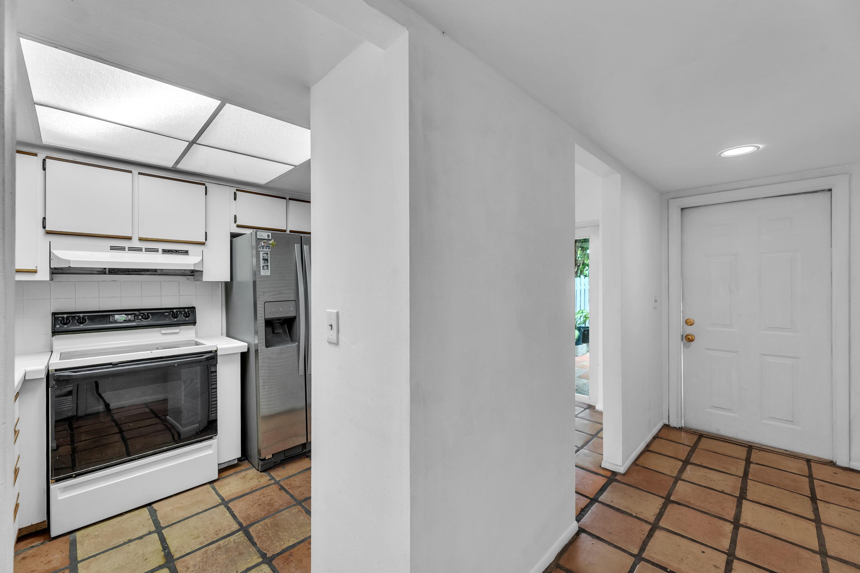 1912 NE 6th Street, Deerfield Beach, FL 33441 — photo 13 of 38