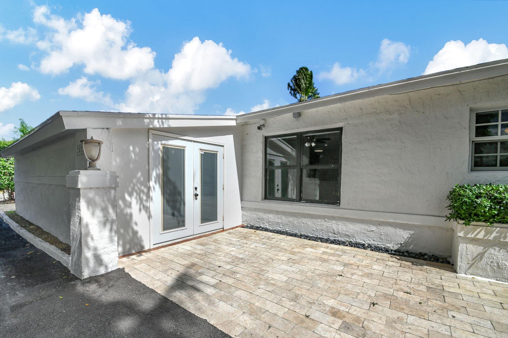 2478 Kentucky Street, West Palm Beach, FL 33406 — photo 3 of 65