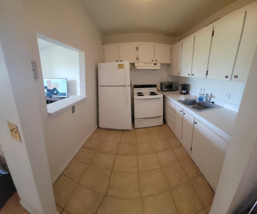 3300 Springdale Boulevard 306, Palm Springs, FL 33461 — photo 26 of 40