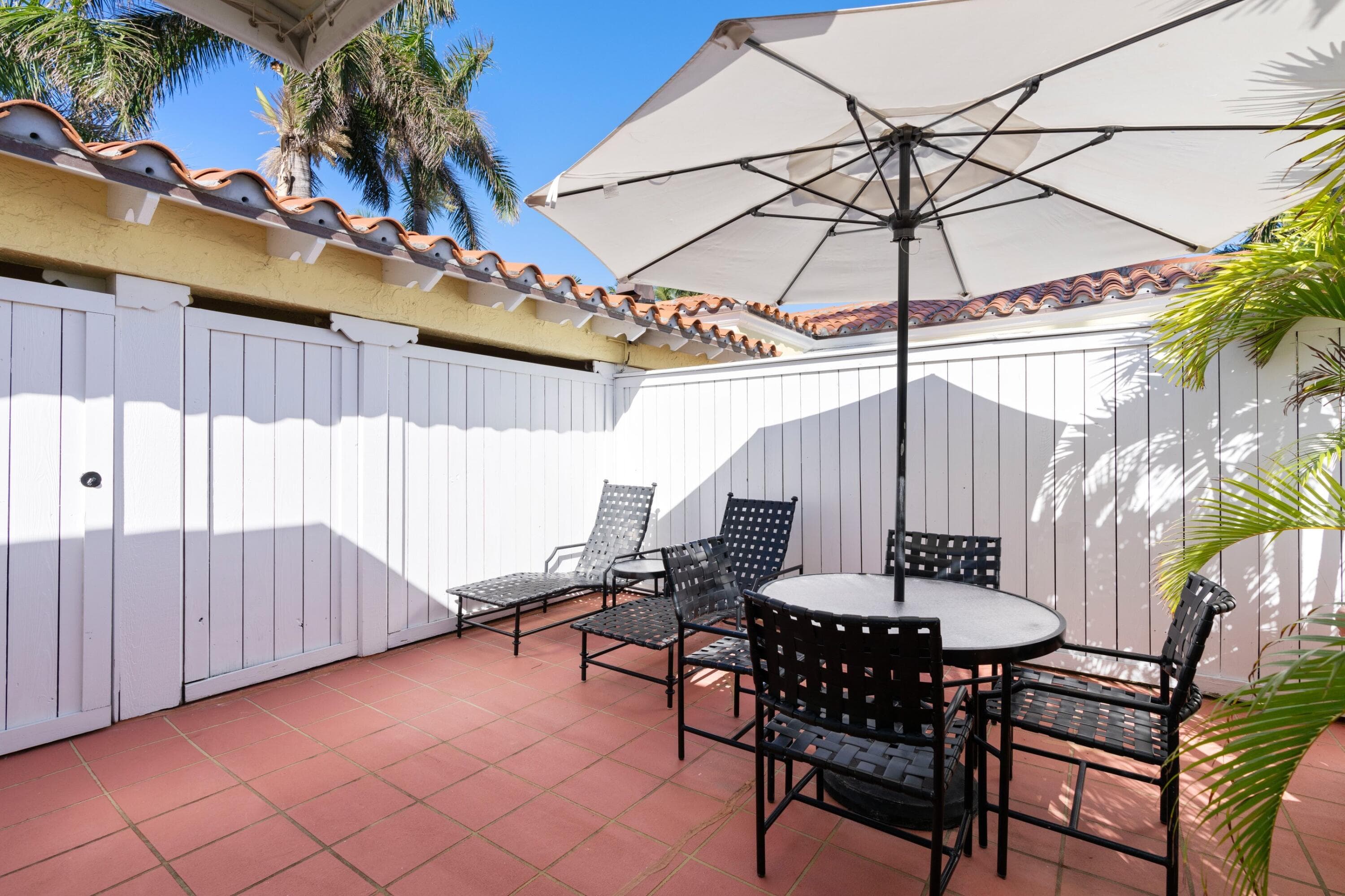301 Australian Avenue 303, Palm Beach, FL 33480 — photo 5 of 20
