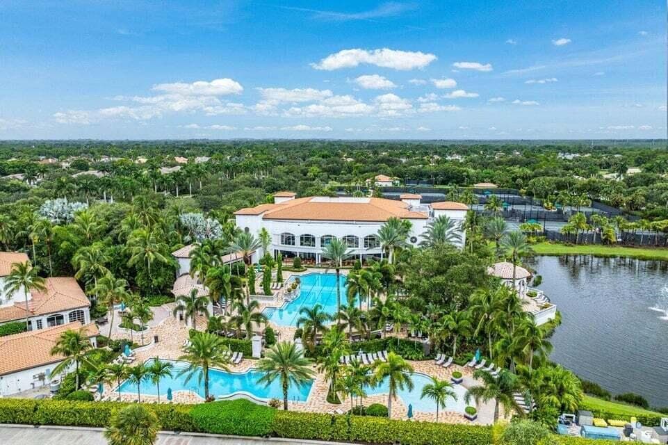 162 Esperanza Way, Palm Beach Gardens, FL 33418 — photo 102 of 131