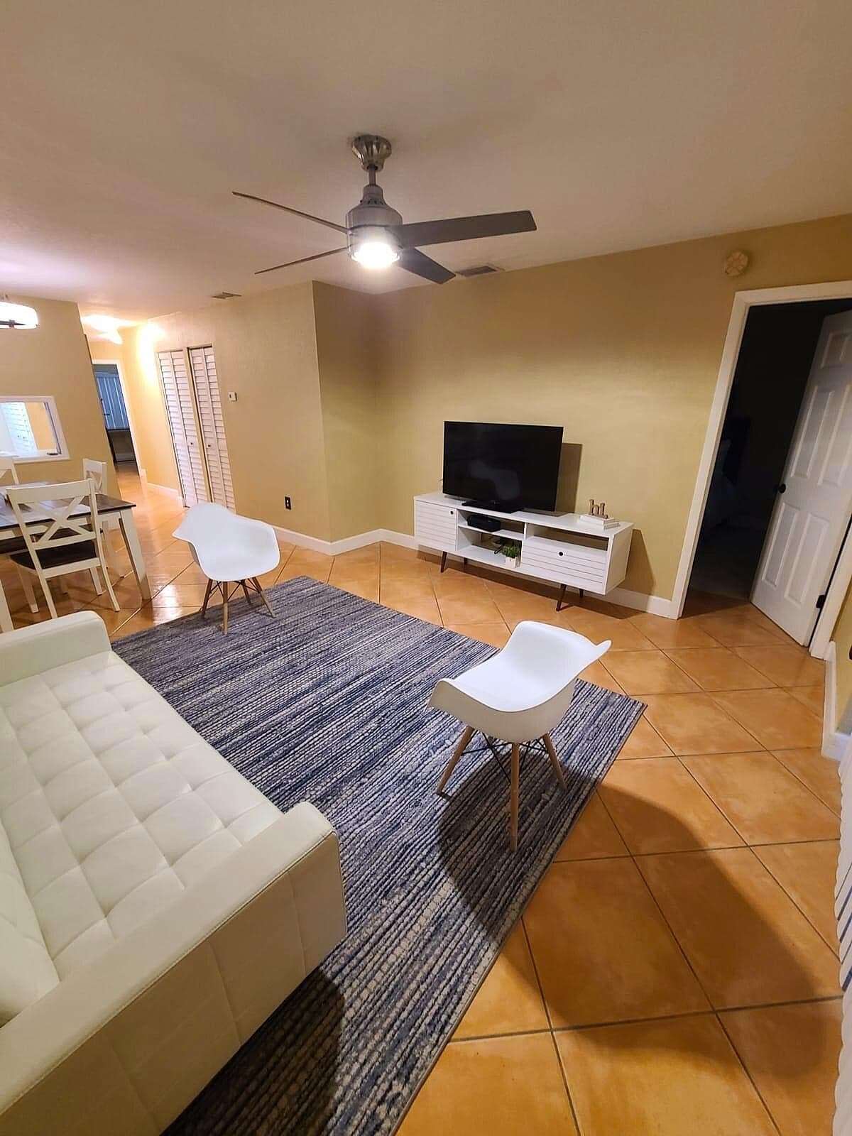 12087 NW 44th Street, Sunrise, FL 33323 — photo 13 of 50