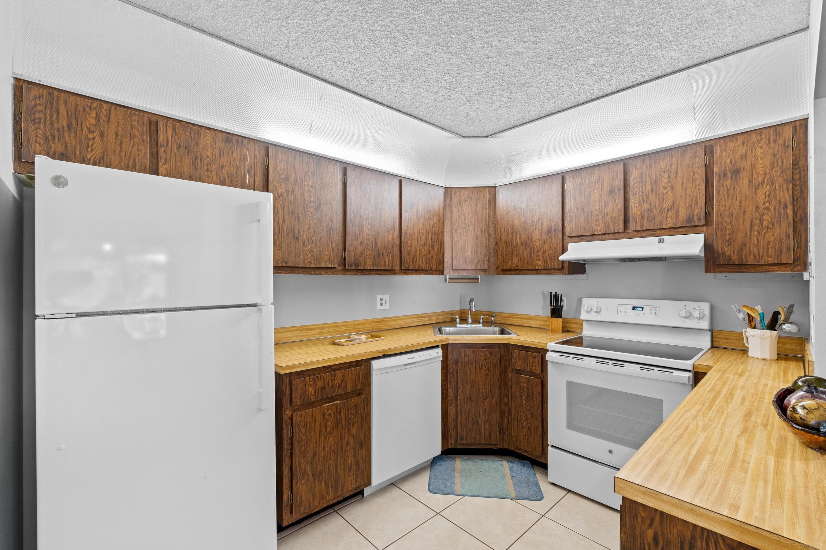 230 Pine Hov Circle A-2, Greenacres, FL 33463 — photo 15 of 29