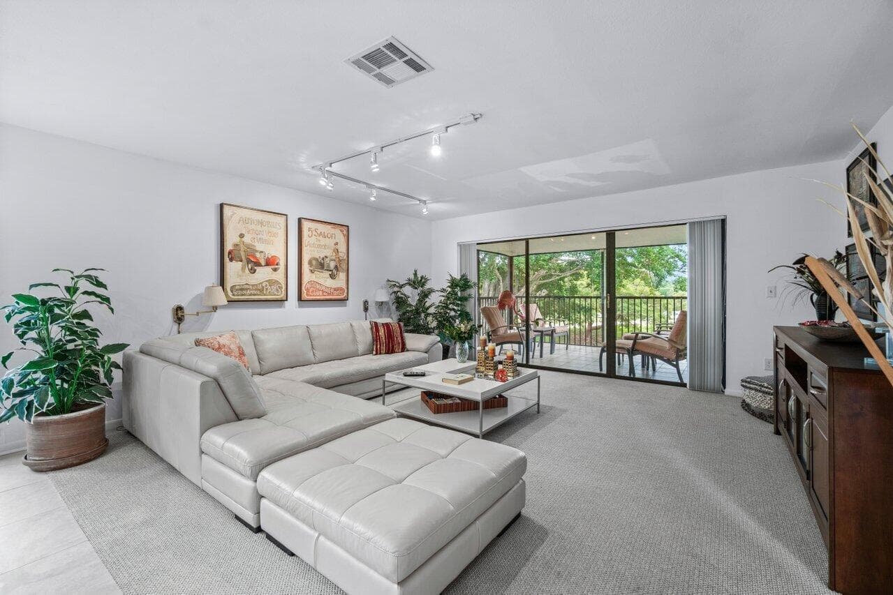 20 Westgate Lane B, Boynton Beach, FL 33436 — photo 4 of 46