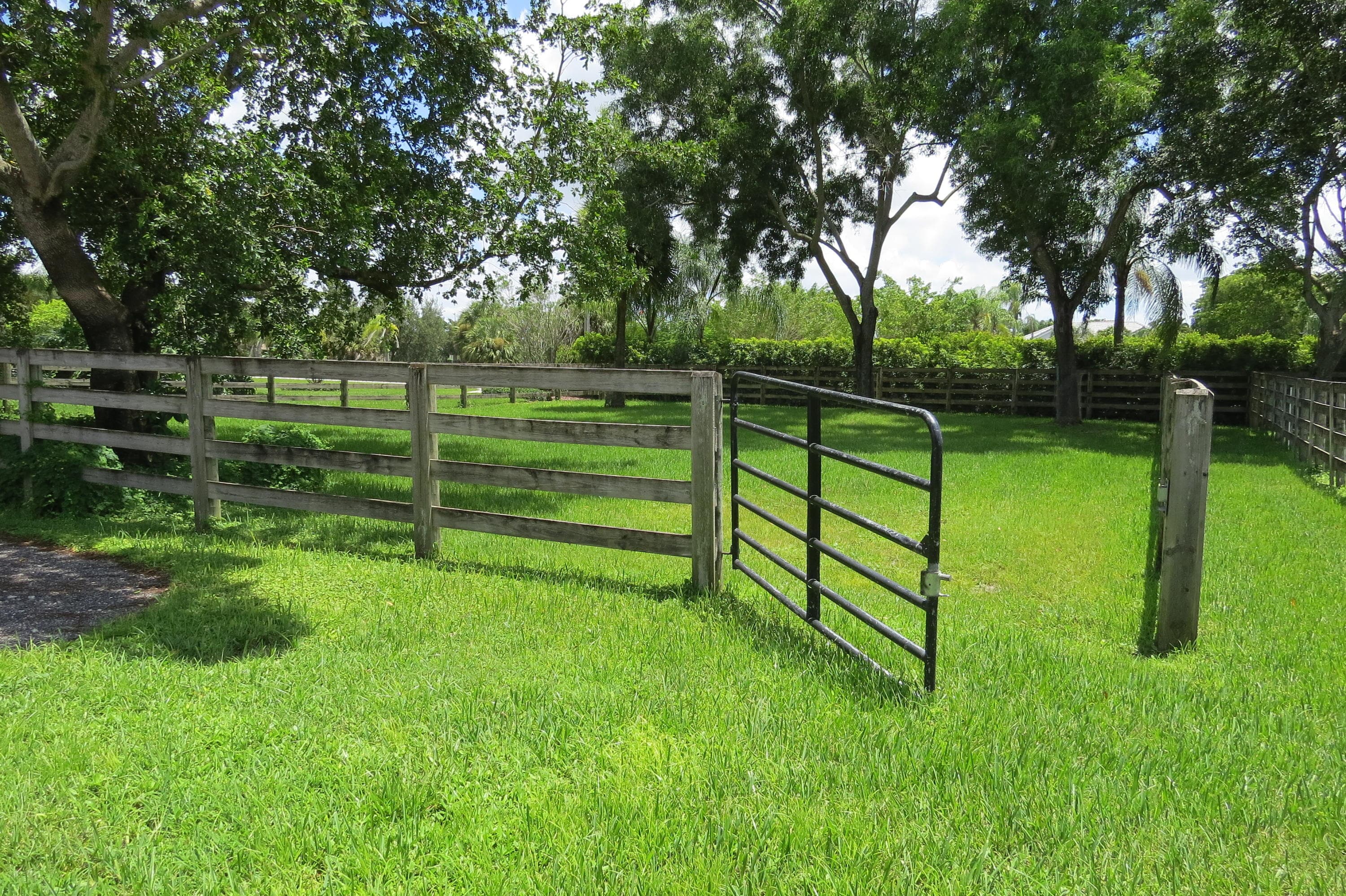 2705 Appaloosa Trail, Wellington, FL 33414 — photo 15 of 35