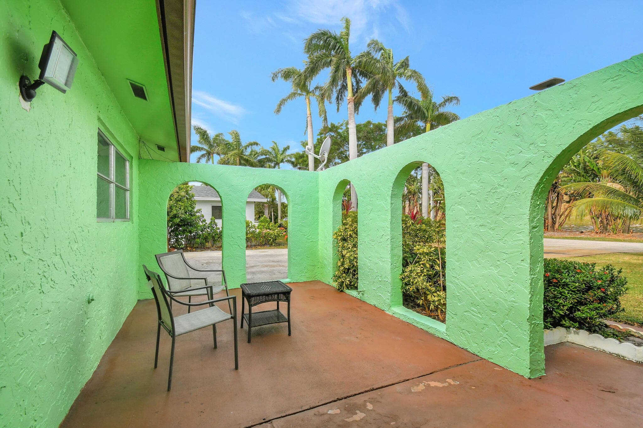702 SW 23rd Terrace, Boynton Beach, FL 33435 — photo 4 of 26