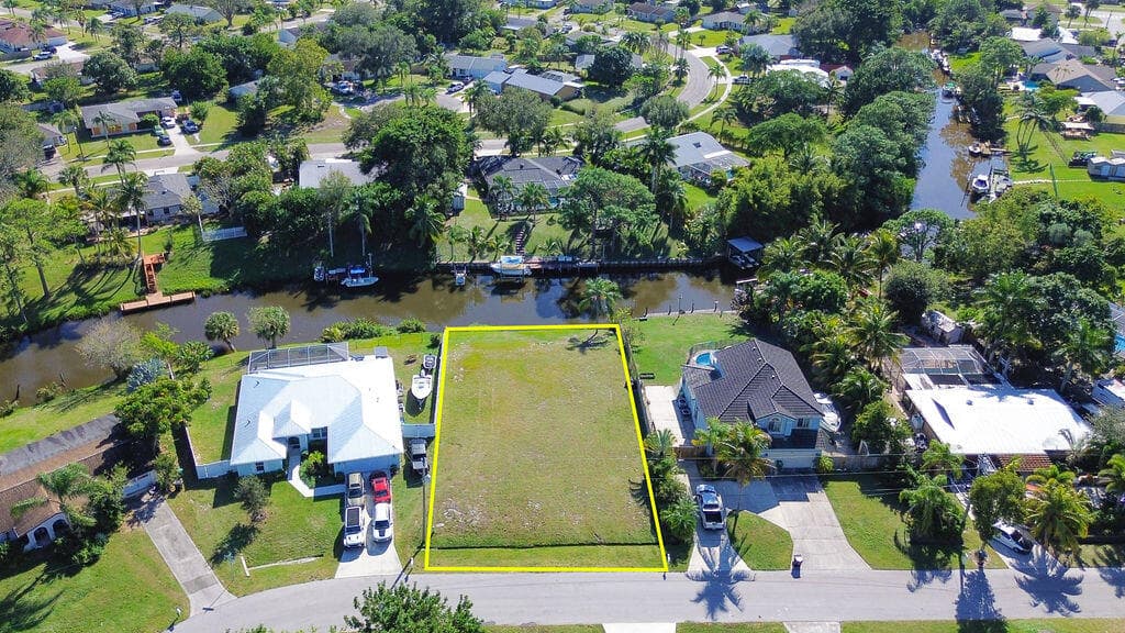 178 NE Dominican Terrace, Port St. Lucie, FL 34983 — photo 16 of 32