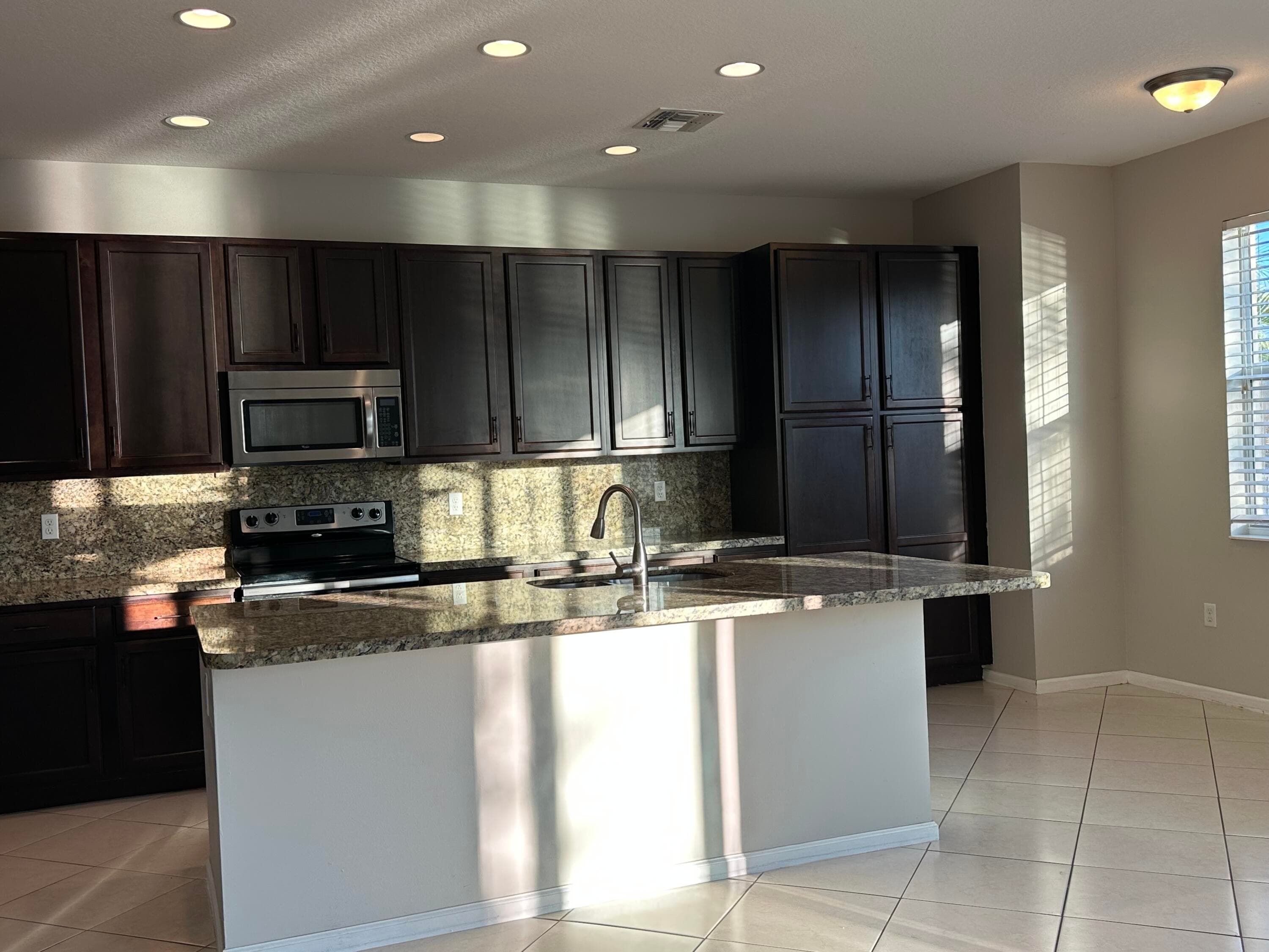 3102 Payson Way, Wellington, FL 33414 — photo 5 of 40