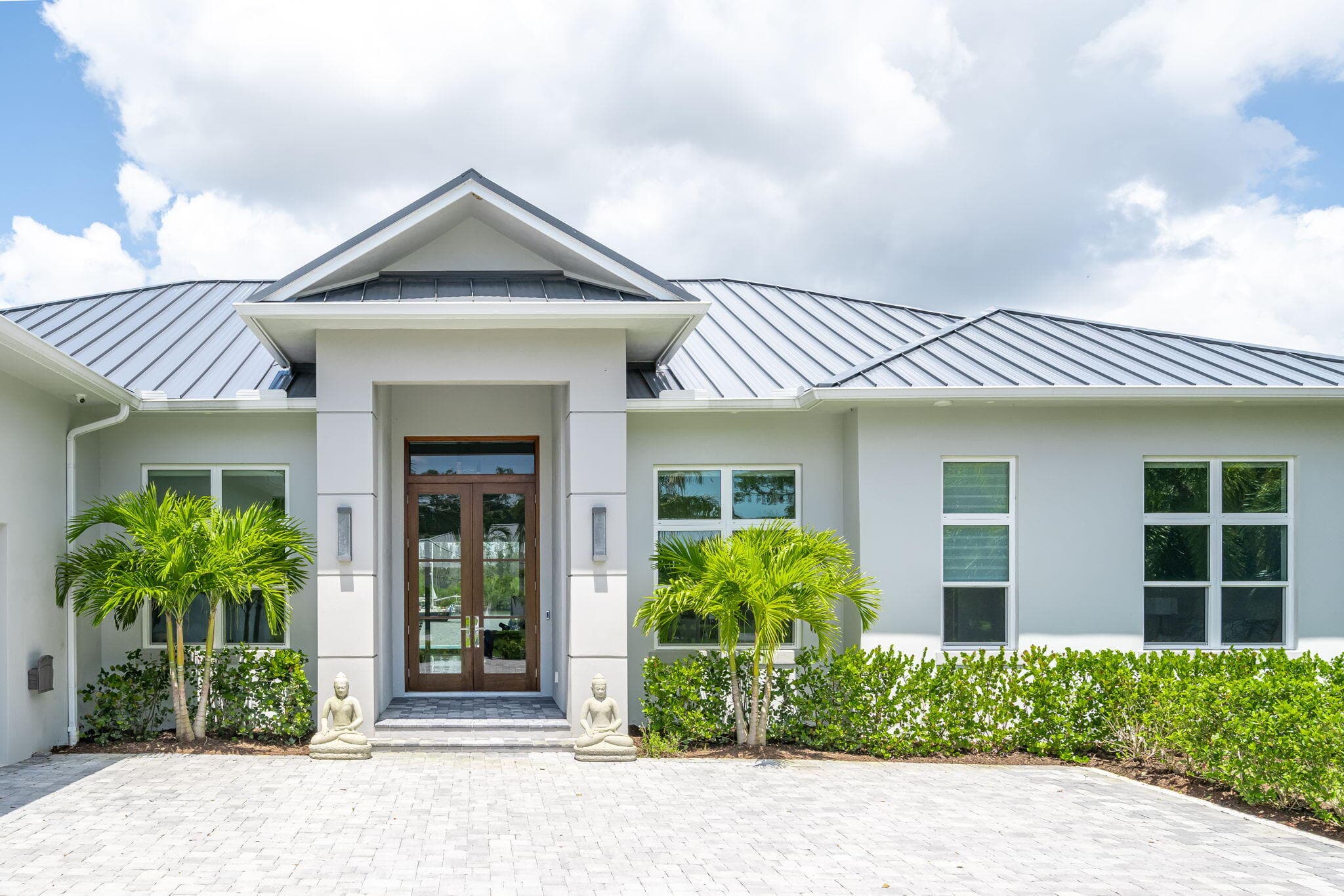 3937 Indian River Drive E, Vero Beach, FL 32963 — photo 4 of 40