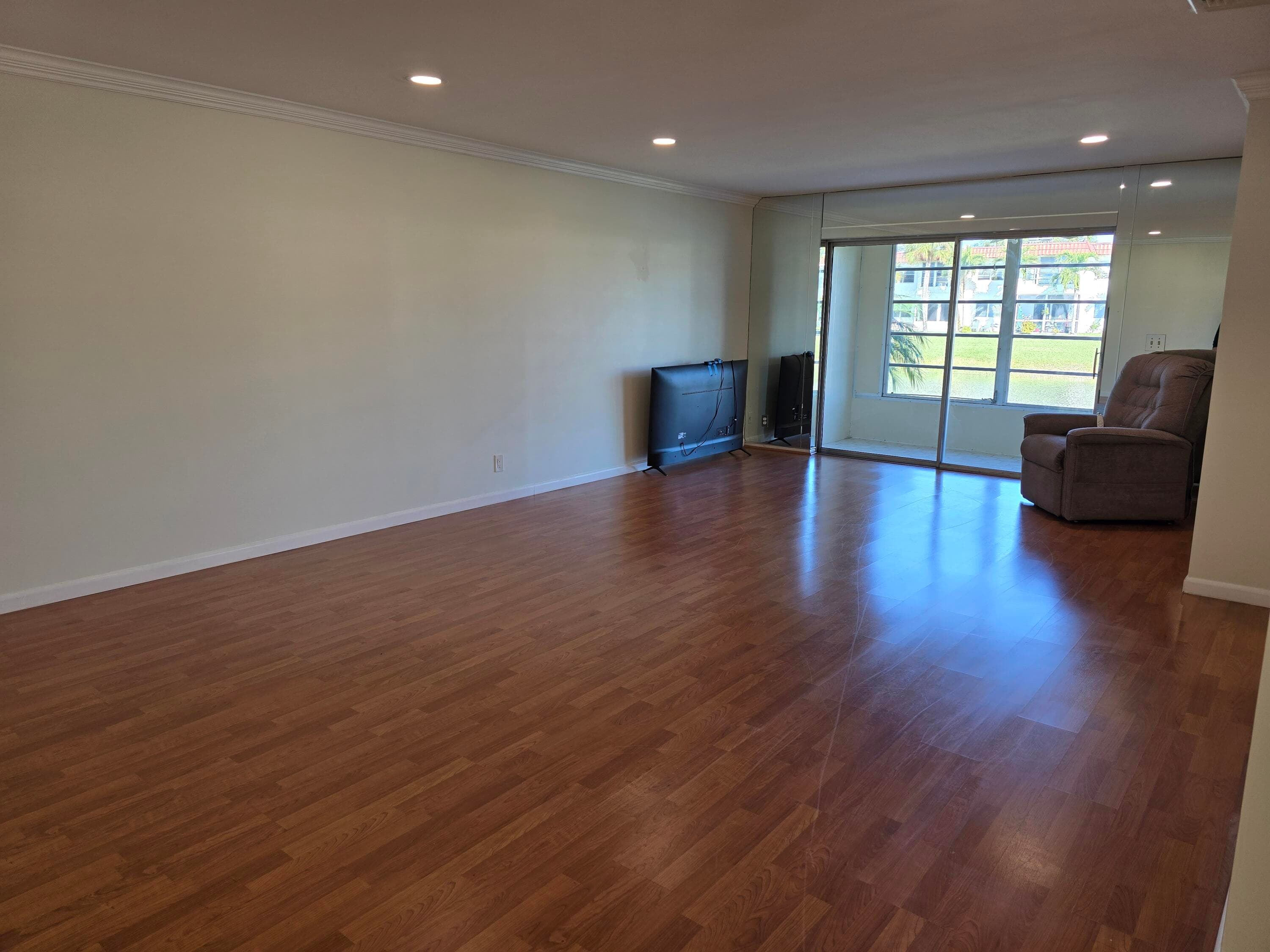 121 Lake Gloria Drive, West Palm Beach, FL 33411 — photo 13 of 26