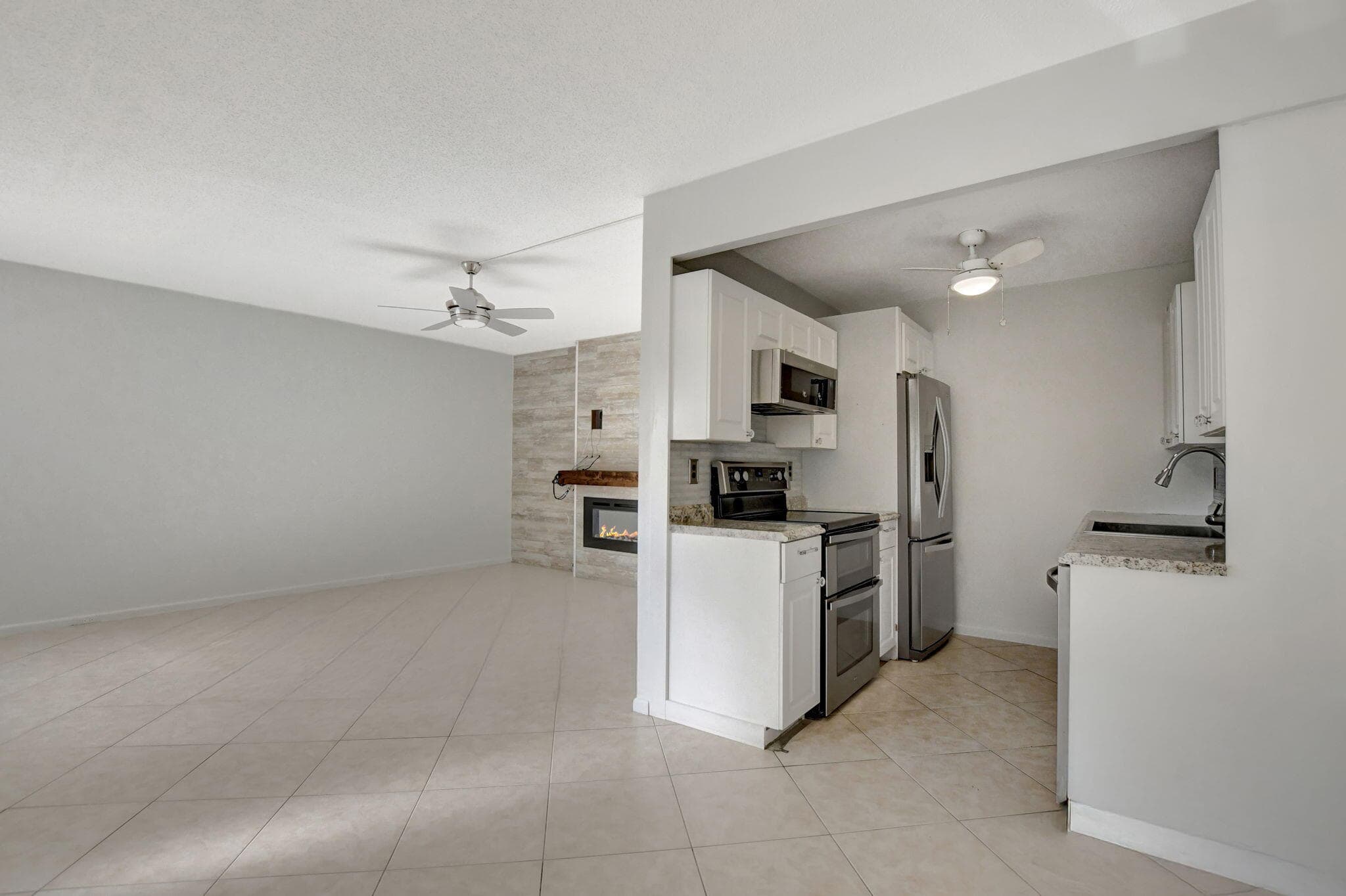 4064 Newport Q 4064, Deerfield Beach, FL 33442 — photo 7 of 31