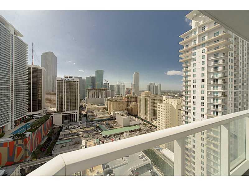 253 NE 2nd Street 2710, Miami, FL 33132 — photo 9 of 42