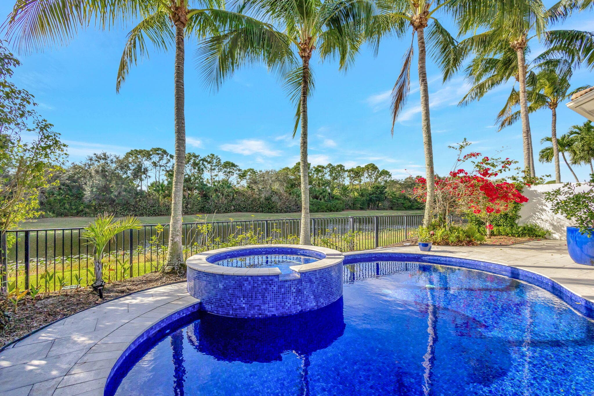 162 Esperanza Way, Palm Beach Gardens, FL 33418 — photo 47 of 131
